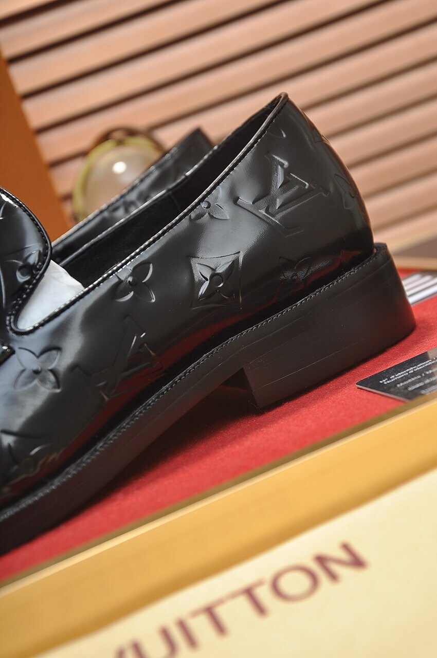Louis Vuitton Kensington Loafer – Black Monogram Empreinte Patent Leather