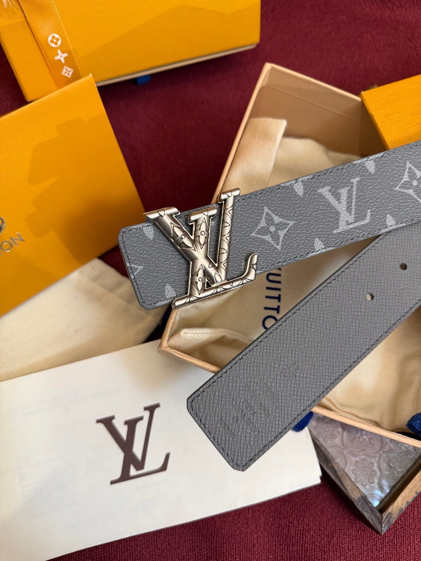 Louis Vuitton LV Anthracite Grey Monogram Taurillon 40mm Reversible Belt - Engraved Silver Buckle