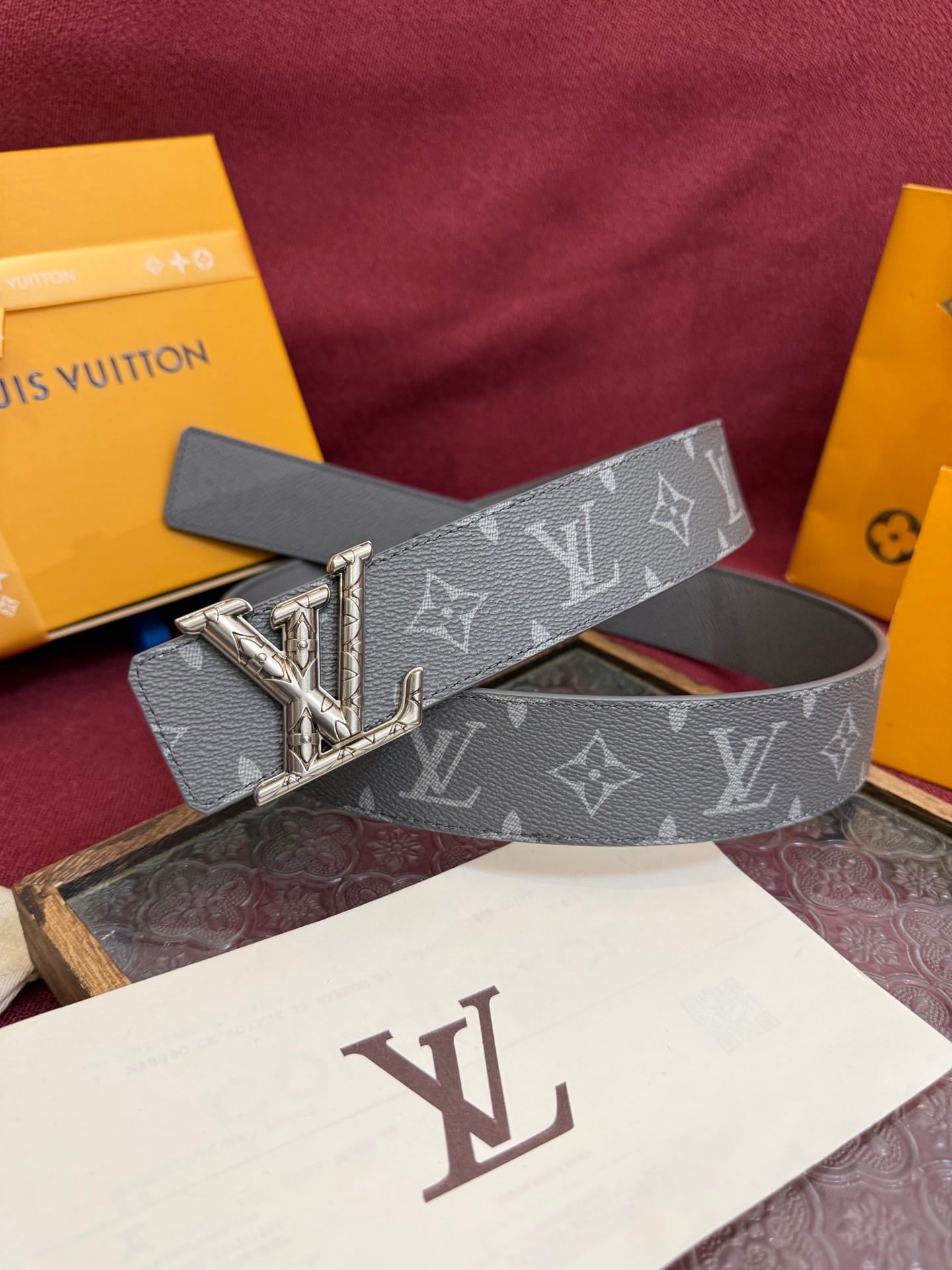 Louis Vuitton LV Anthracite Grey Monogram Taurillon 40mm Reversible Belt - Engraved Silver Buckle