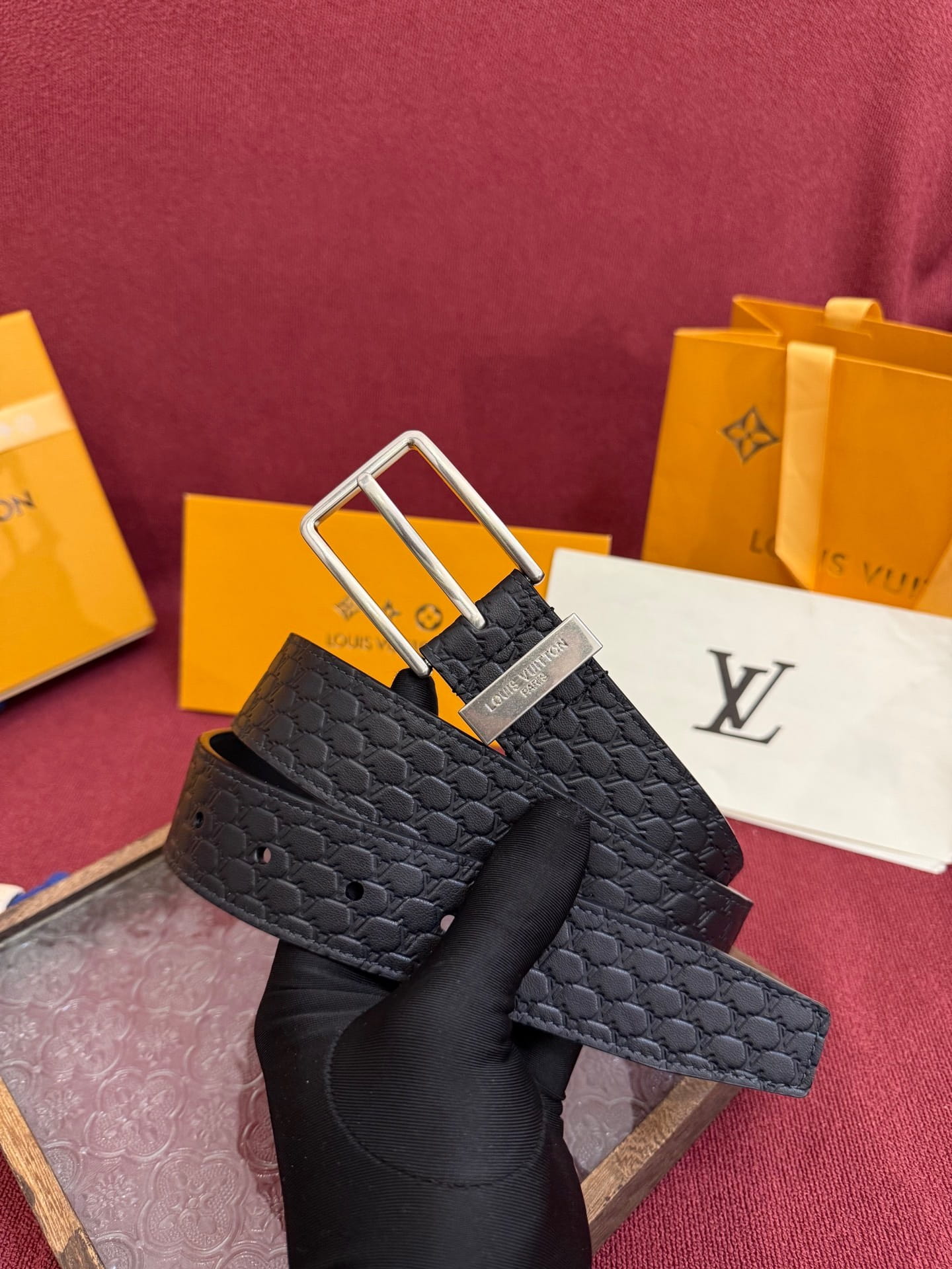 Louis Vuitton LV Black Pont Neuf 35mm Belt - Silver Buckle