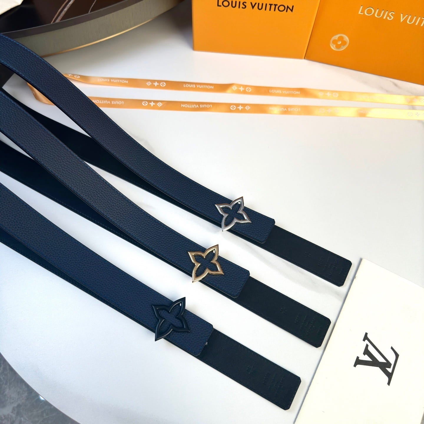 Louis Vuitton LV Women's Bloom Marine Blue Taurillon 40mm Reversible Belt - Silver Flowergram Buckle