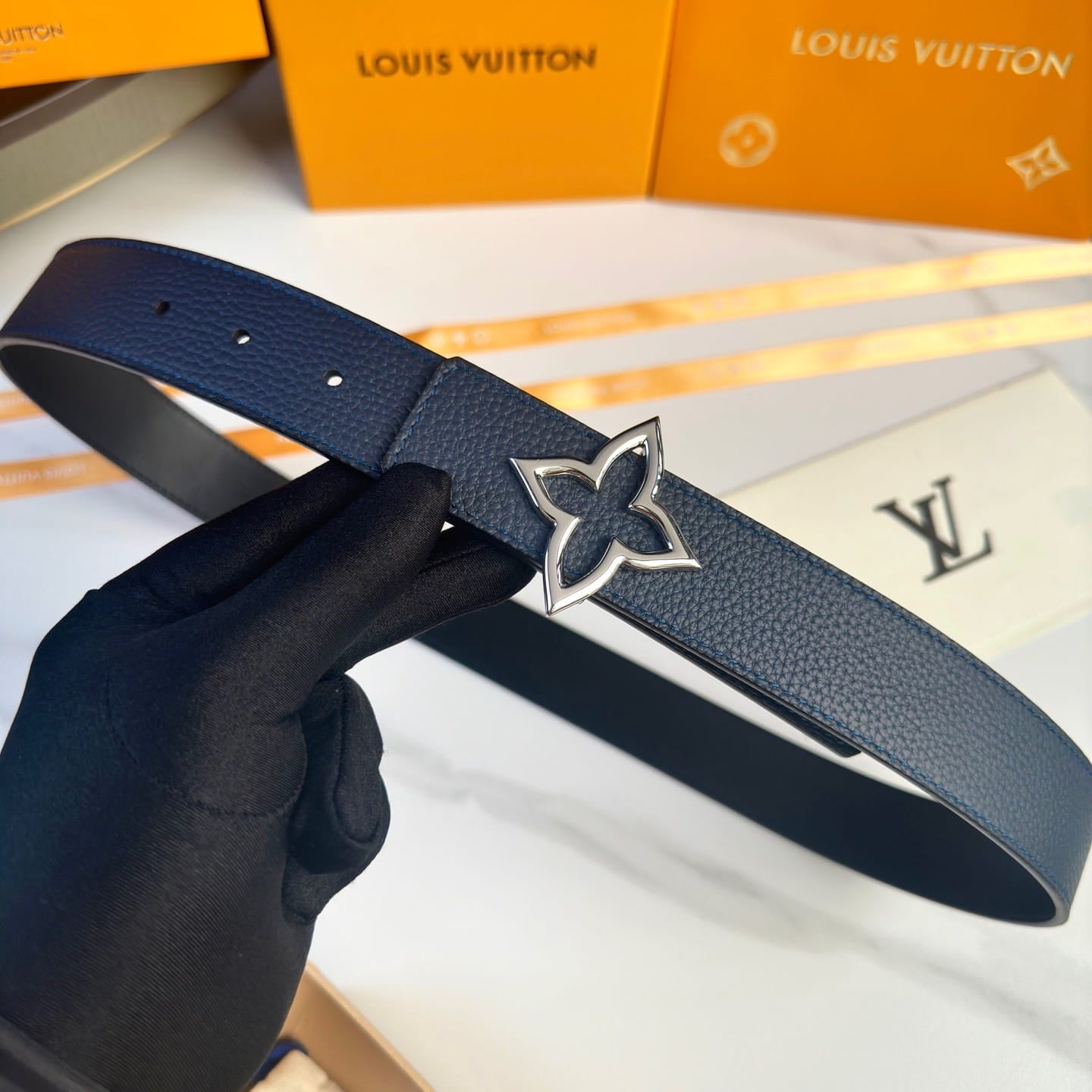 Louis Vuitton LV Women's Bloom Marine Blue Taurillon 40mm Reversible Belt - Silver Flowergram Buckle