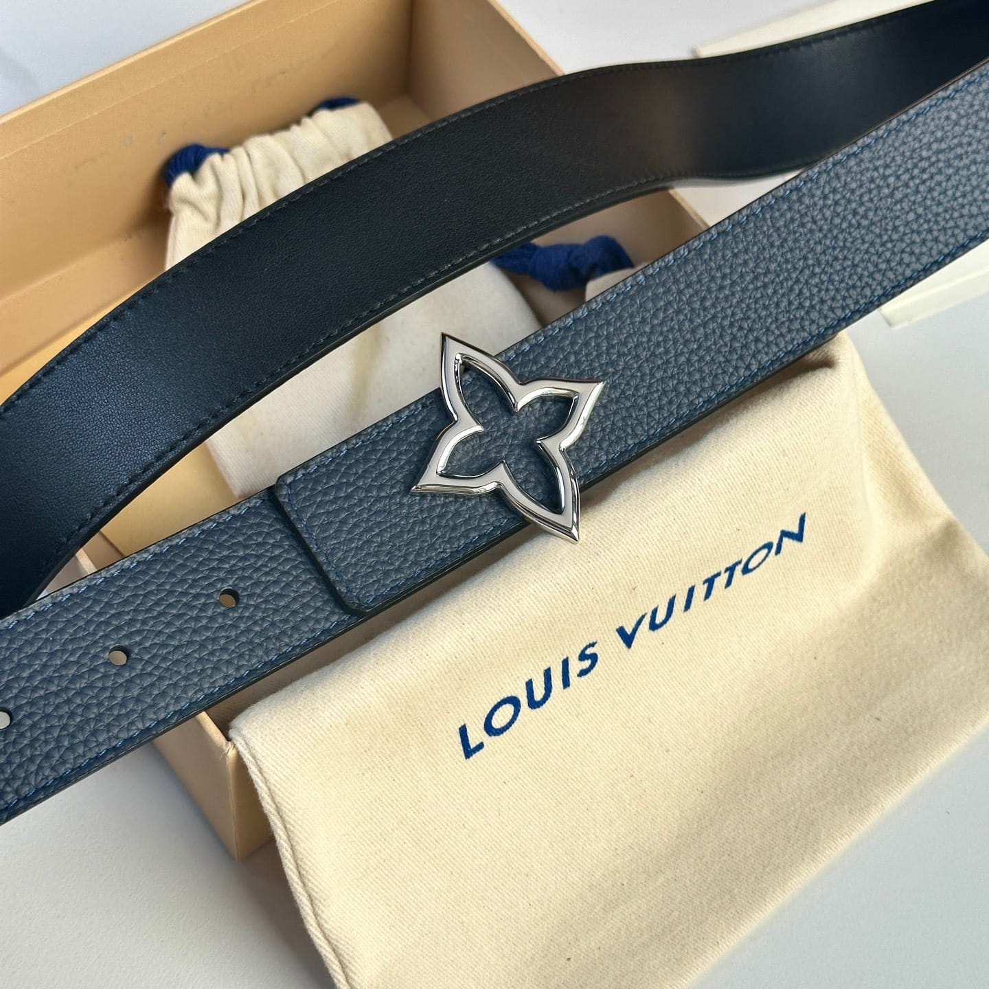 Louis Vuitton LV Women's Bloom Marine Blue Taurillon 40mm Reversible Belt - Silver Flowergram Buckle