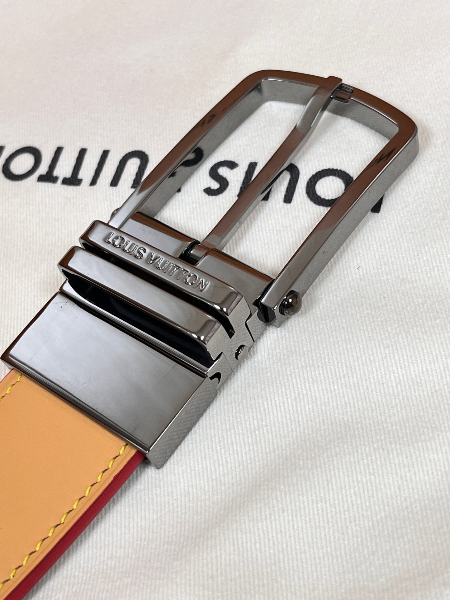 Louis Vuitton LV Corner Pin Trunk 35mm Reversible Belt Vachetta & Black - Gold Buckle
