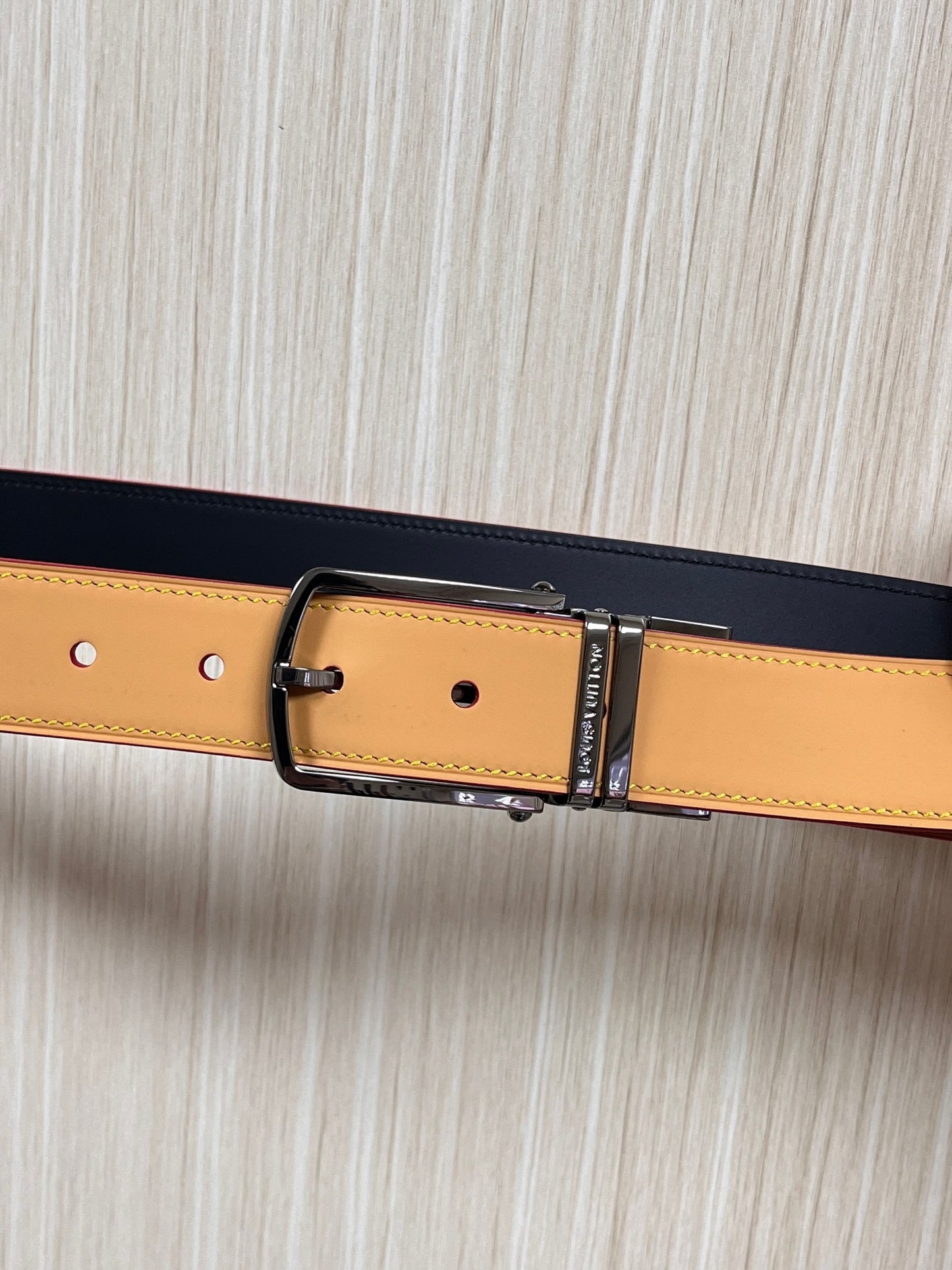 Louis Vuitton LV Corner Pin Trunk 35mm Reversible Belt Vachetta & Black - Gold Buckle