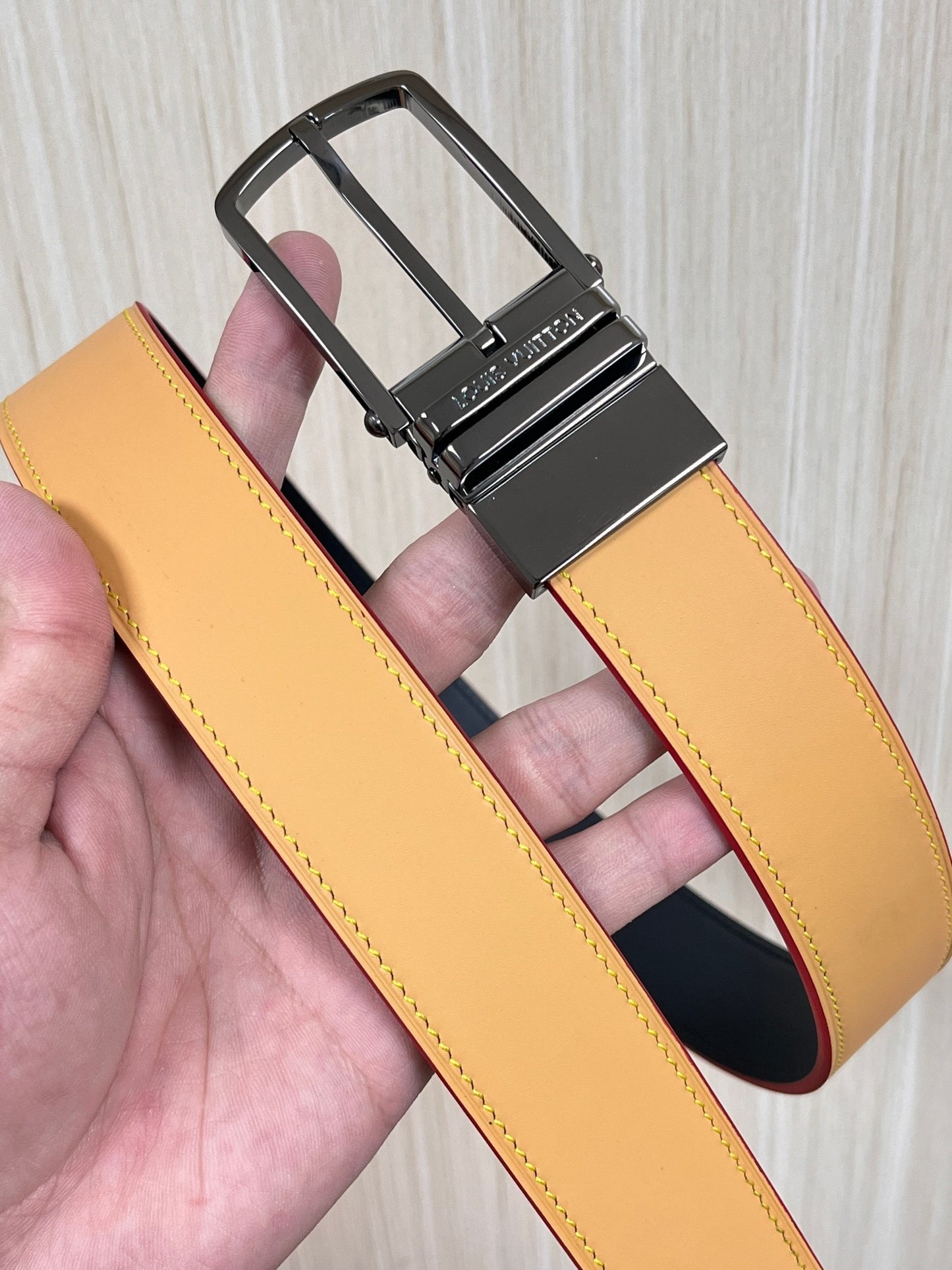 Louis Vuitton LV Corner Pin Trunk 35mm Reversible Belt Vachetta & Black - Gold Buckle