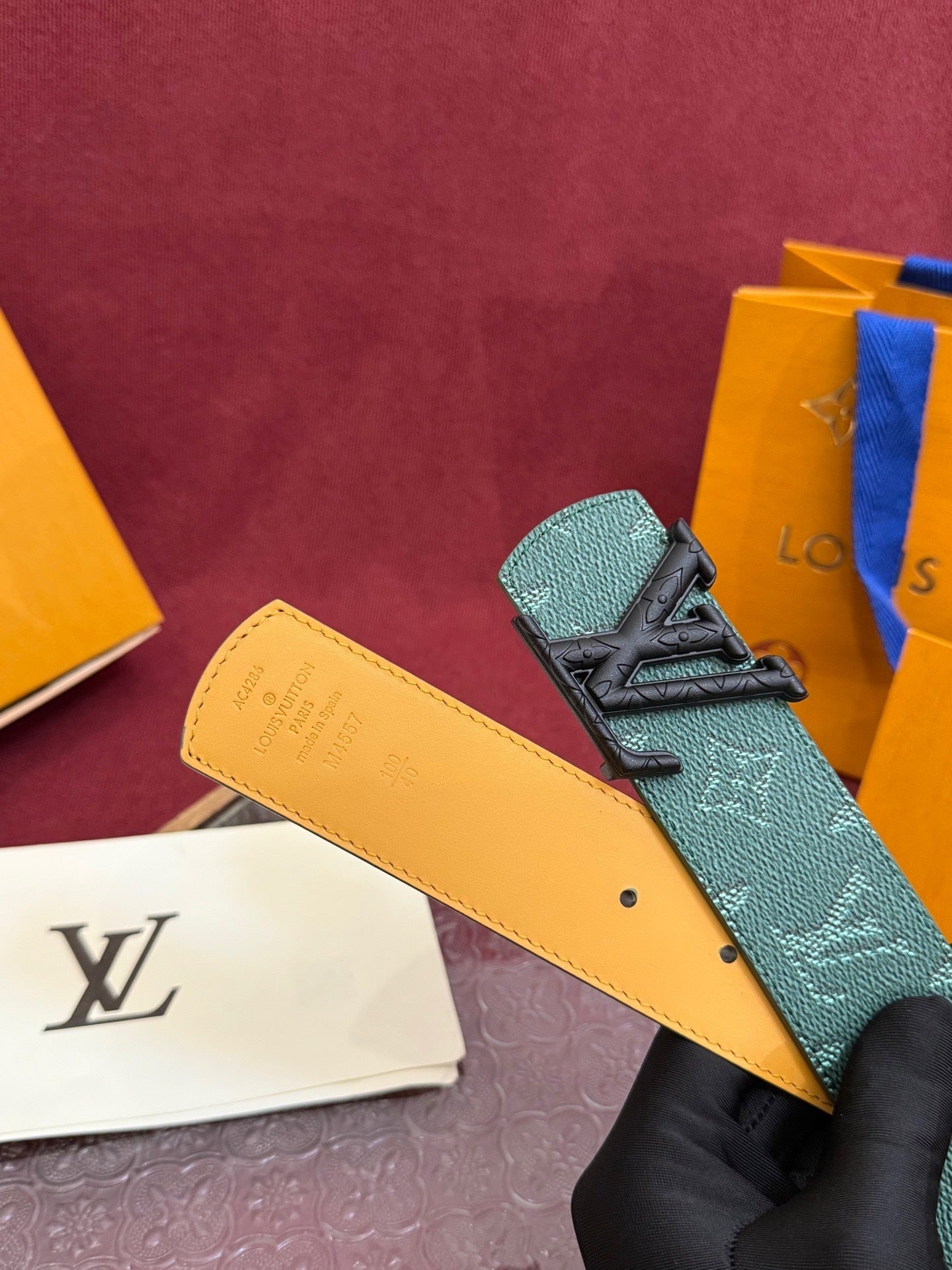 Louis Vuitton LV Dimension 40mm Reversible Belt Malachite Green - Matte Black Buckle