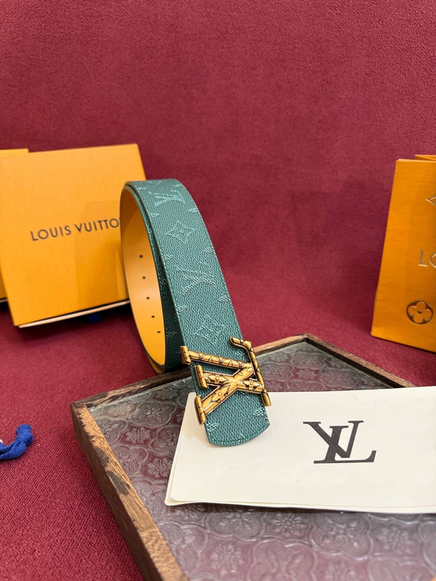 Louis Vuitton LV Dimension 40mm Reversible Belt Malachite Green - Silver LV Buckle