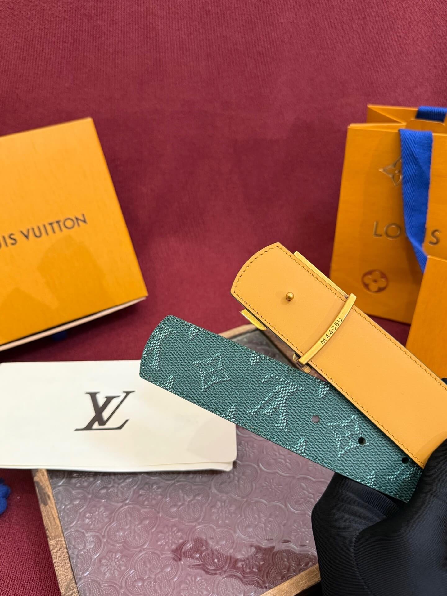 Louis Vuitton LV Dimension 40mm Reversible Belt Malachite Green - Silver LV Buckle