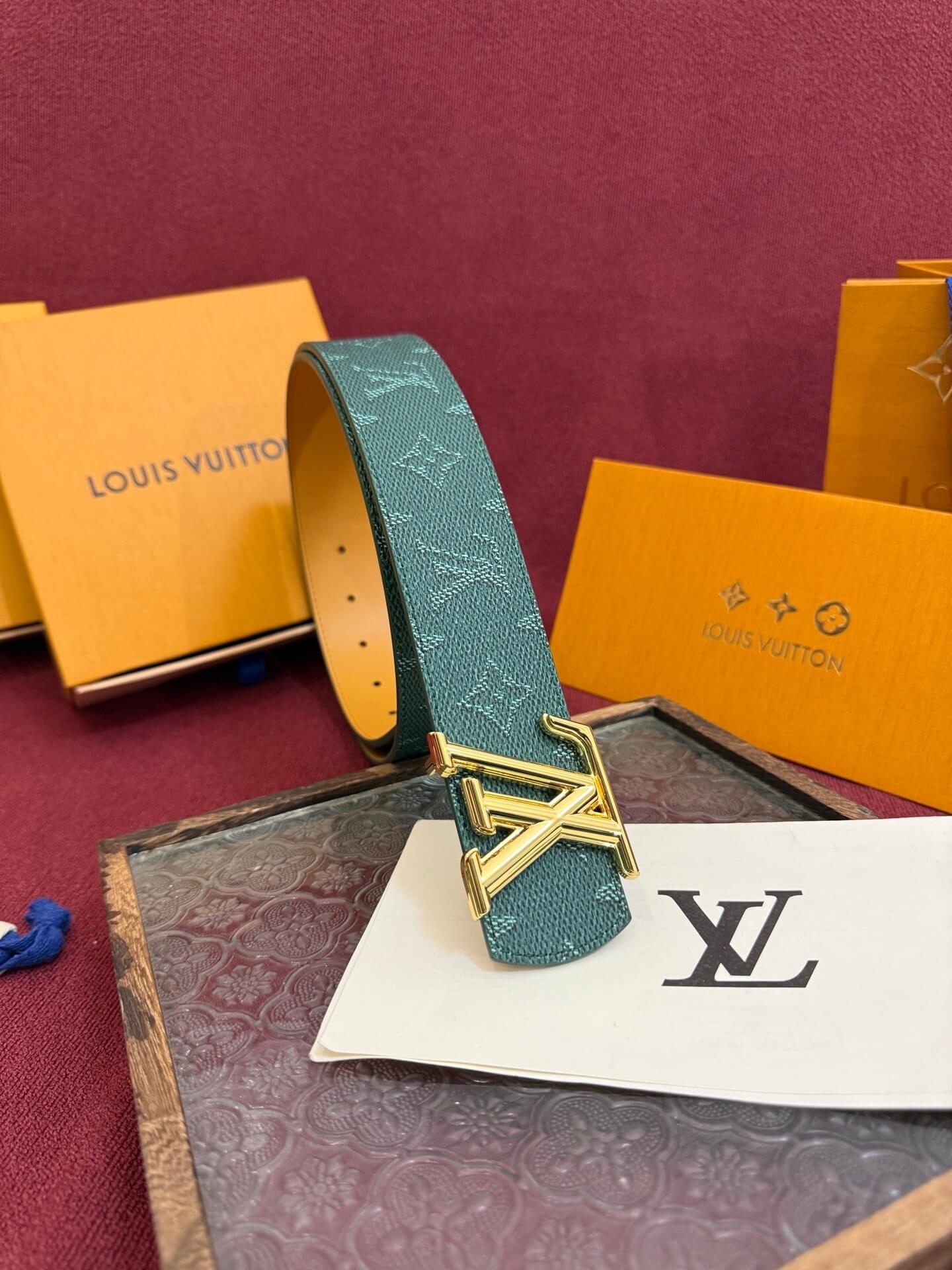 Louis Vuitton LV Dimension 40mm Reversible Monogram Leather Belt Malachite Green - Gold Buckle