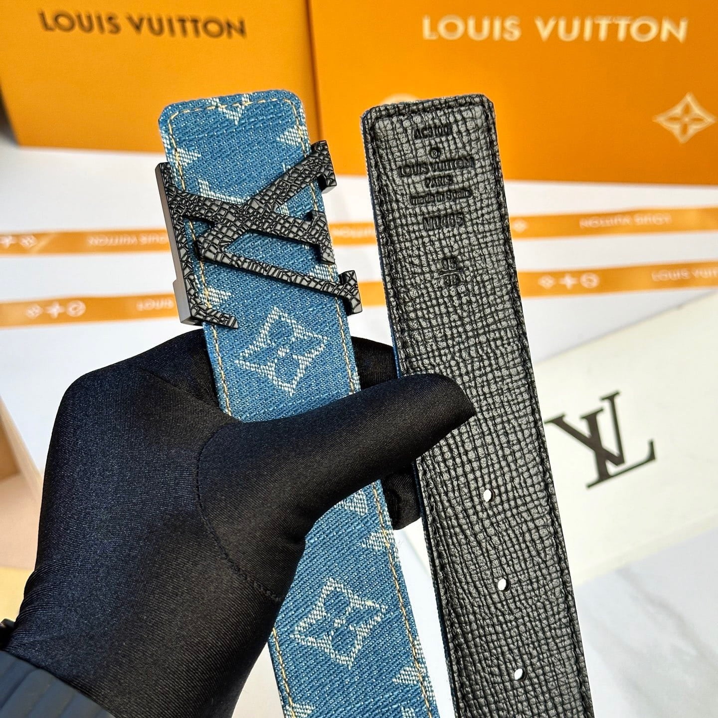 Louis Vuitton LV Dimension Monogram Denim Flower 40mm Reversible Belt - Black Textured Buckle