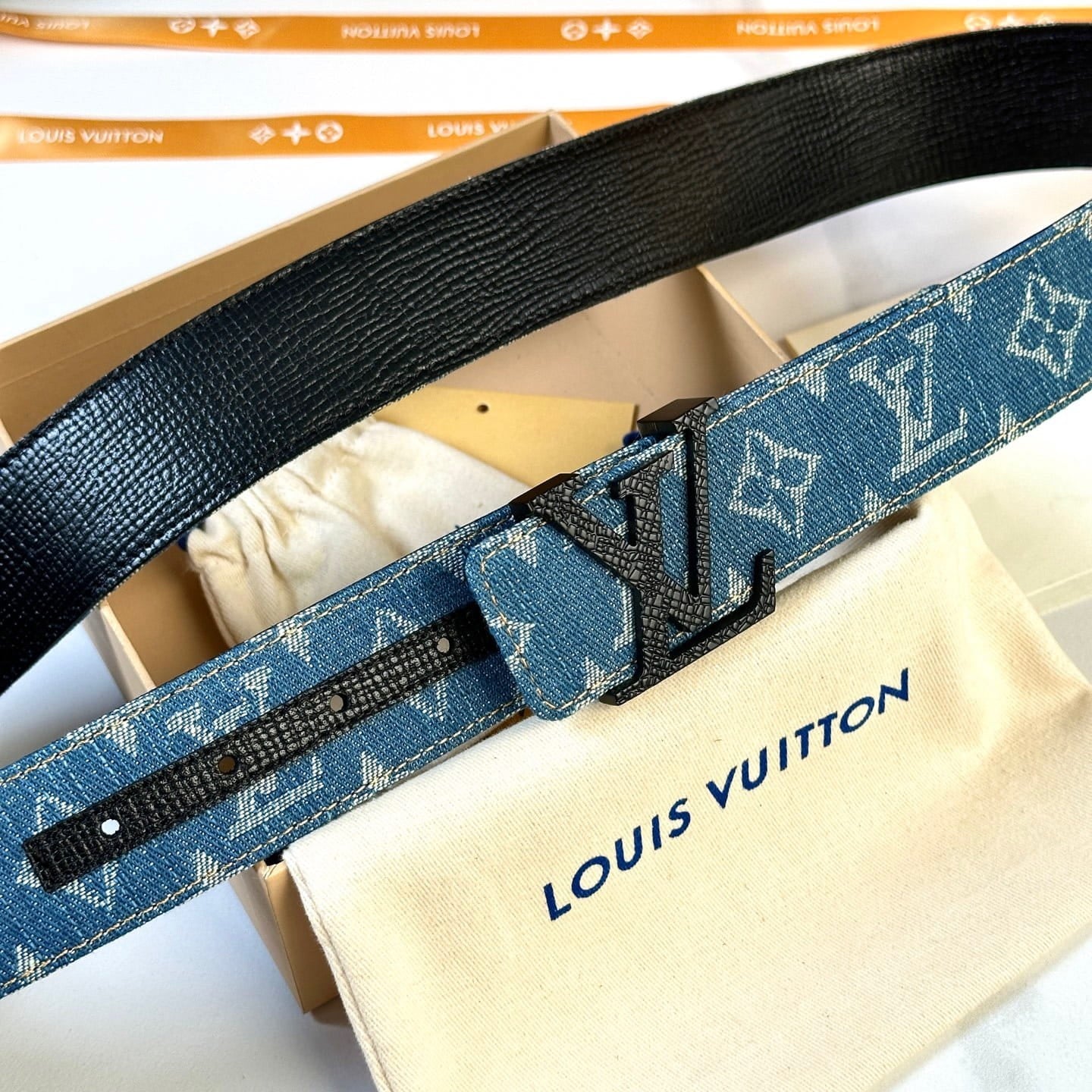Louis Vuitton LV Dimension Monogram Denim Flower 40mm Reversible Belt - Black Textured Buckle