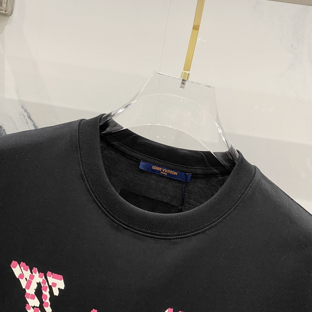 Louis Vuitton LV Distortion T-Shirt – Black & Pink