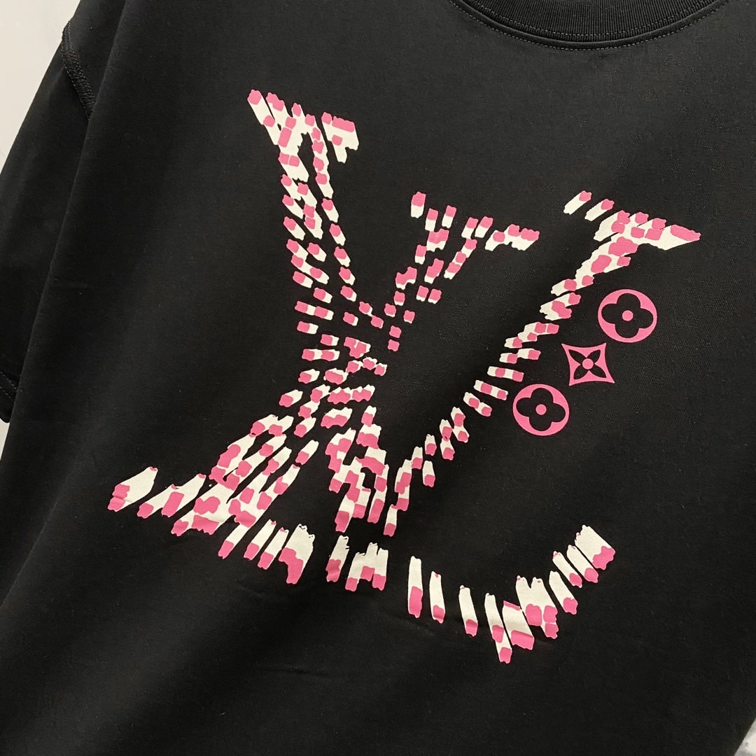 Louis Vuitton LV Distortion T-Shirt – Black & Pink