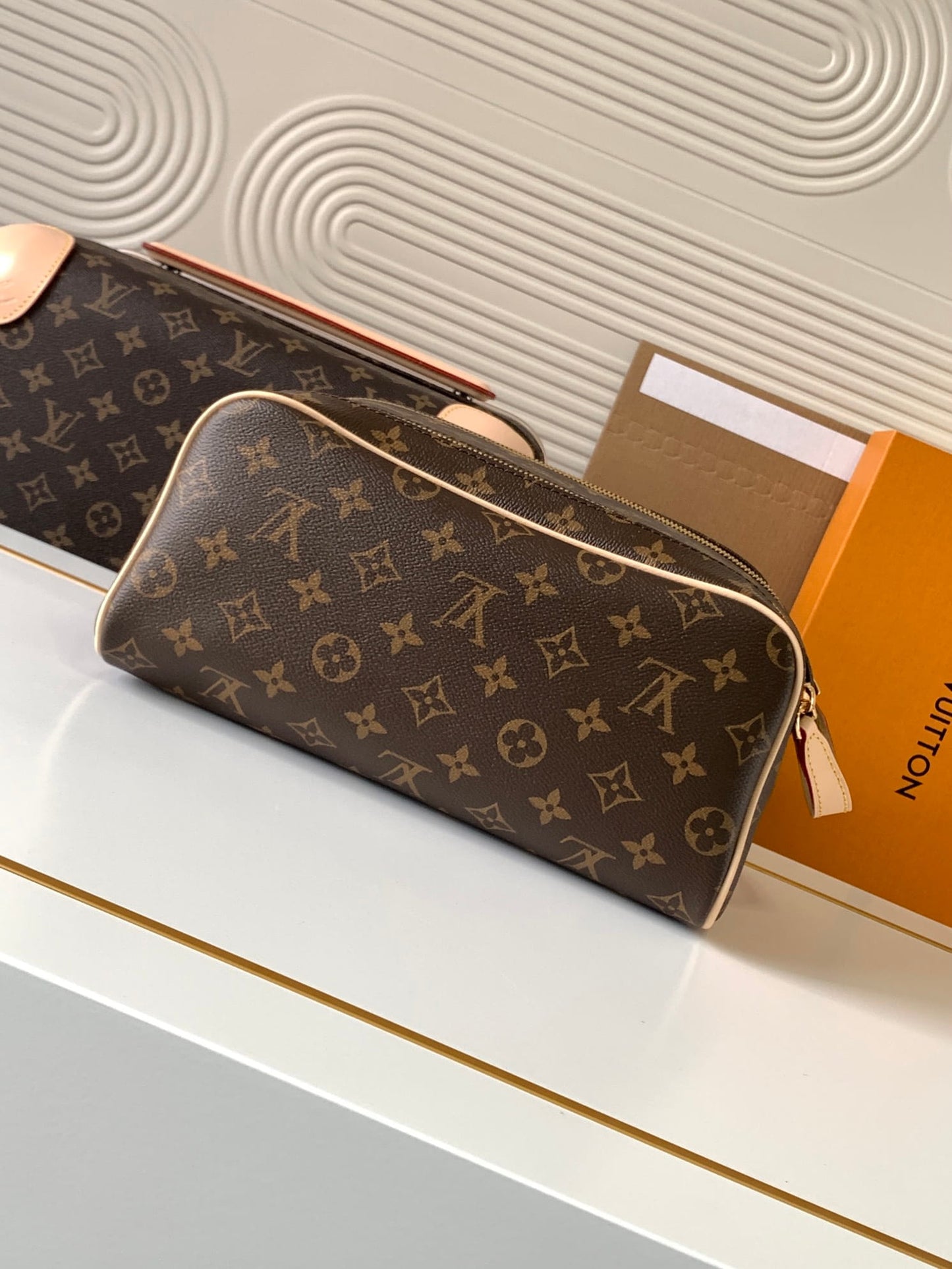Louis Vuitton LV Dopp Kit Toiletry Bag - Classic Monogram Canvas Wash Pouch