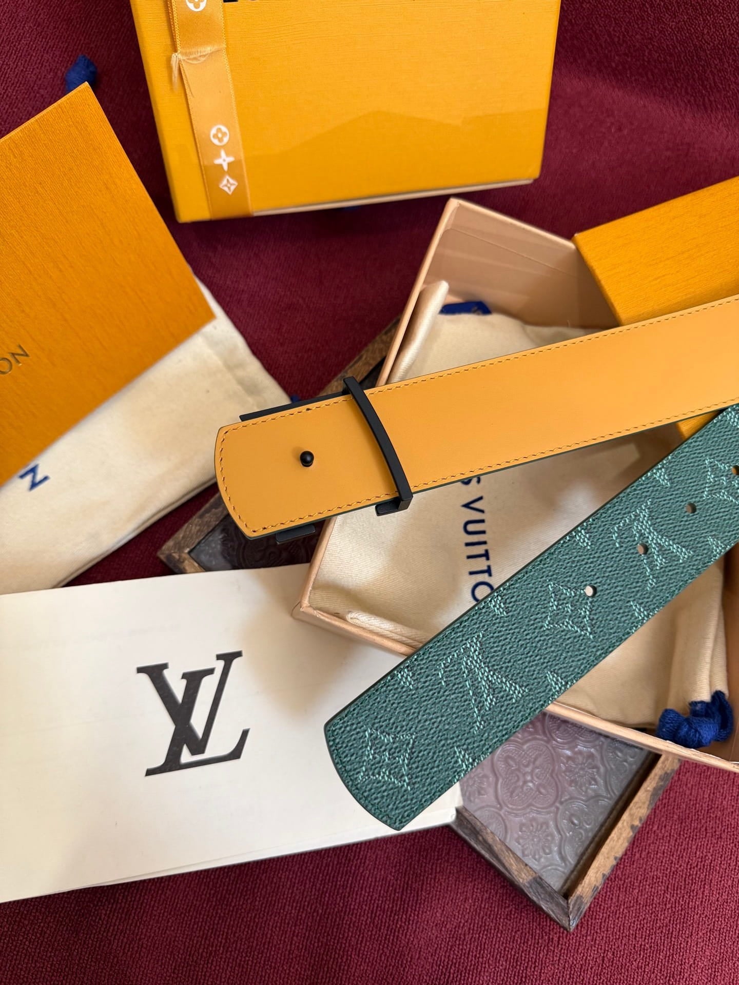 Louis Vuitton Emerald Green Monogram Taurillon 40mm Reversible Belt - Green Lacquered Buckle