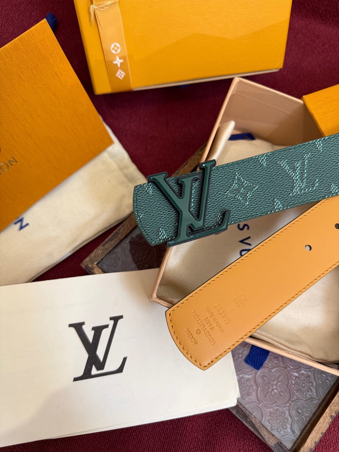 Louis Vuitton Emerald Green Monogram Taurillon 40mm Reversible Belt - Green Lacquered Buckle