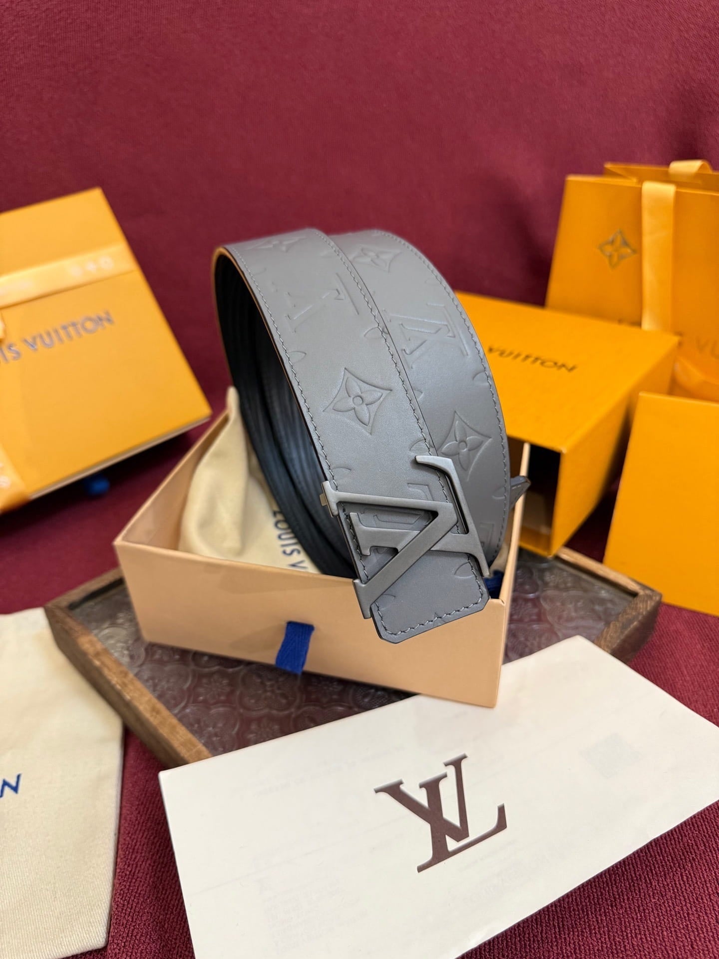 Louis Vuitton LV Initiales 40mm Reversible Belt Monogram Shadow Leather Grey - Matte Gunmetal LV Buckle