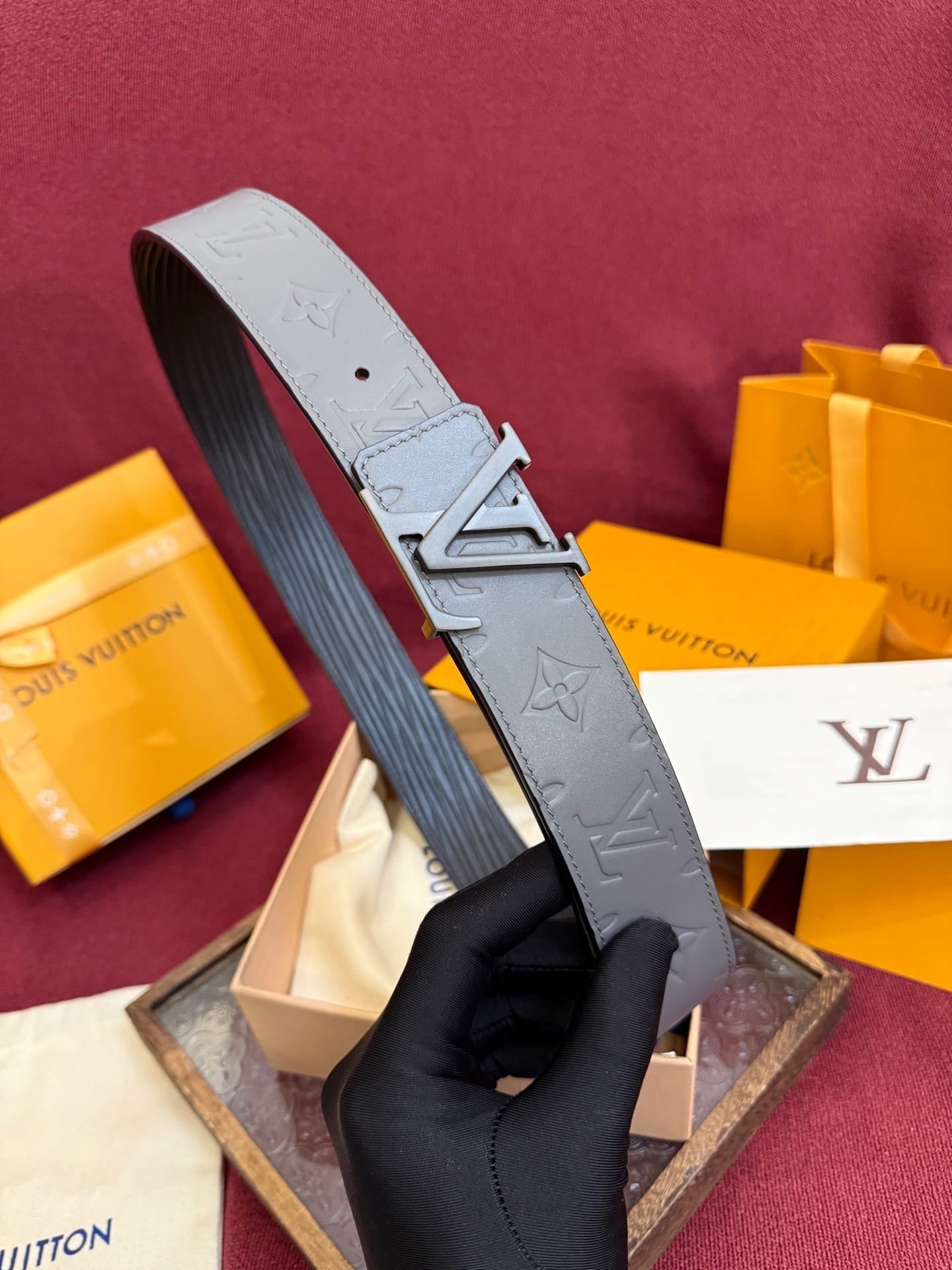 Louis Vuitton LV Initiales 40mm Reversible Belt Monogram Shadow Leather Grey - Matte Gunmetal LV Buckle