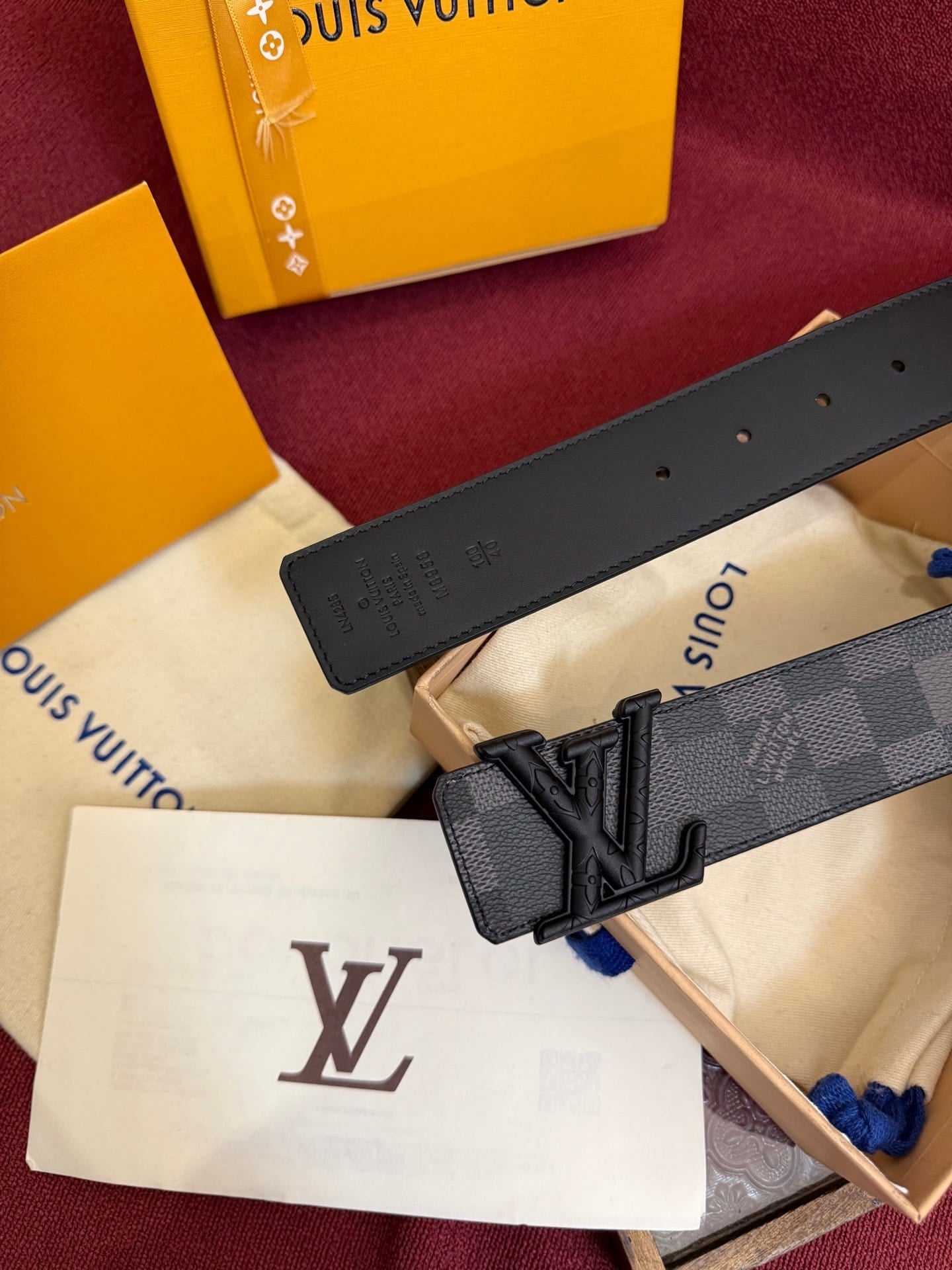 Louis Vuitton LV Initiales Damier Graphite 40mm Reversible Belt - Engraved Matte Black Buckle