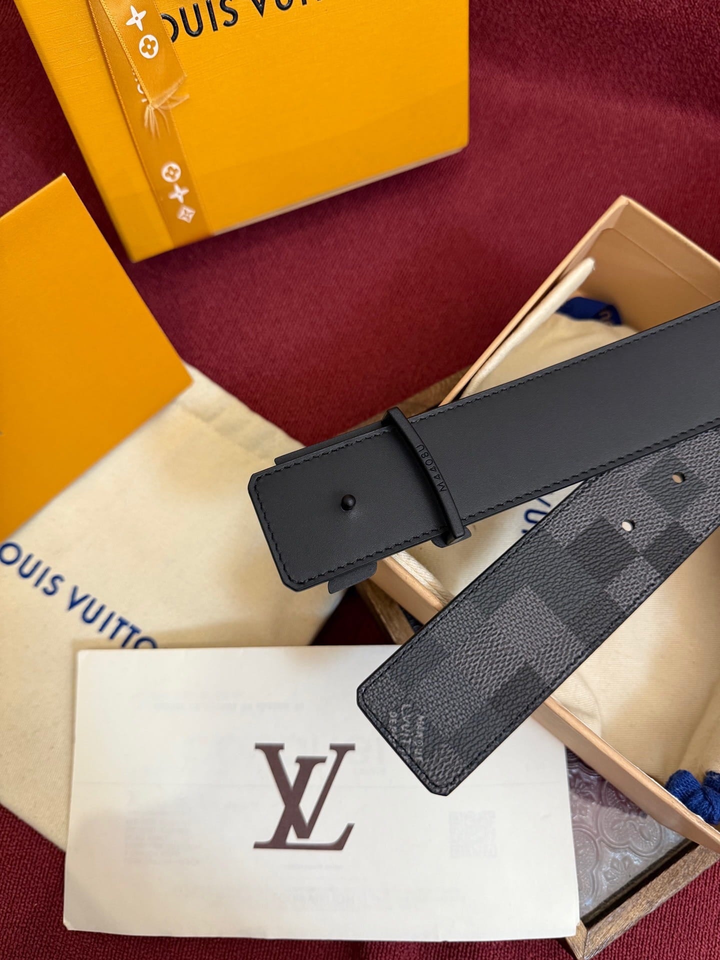 Louis Vuitton LV Initiales Damier Graphite 40mm Reversible Belt - Engraved Matte Black Buckle