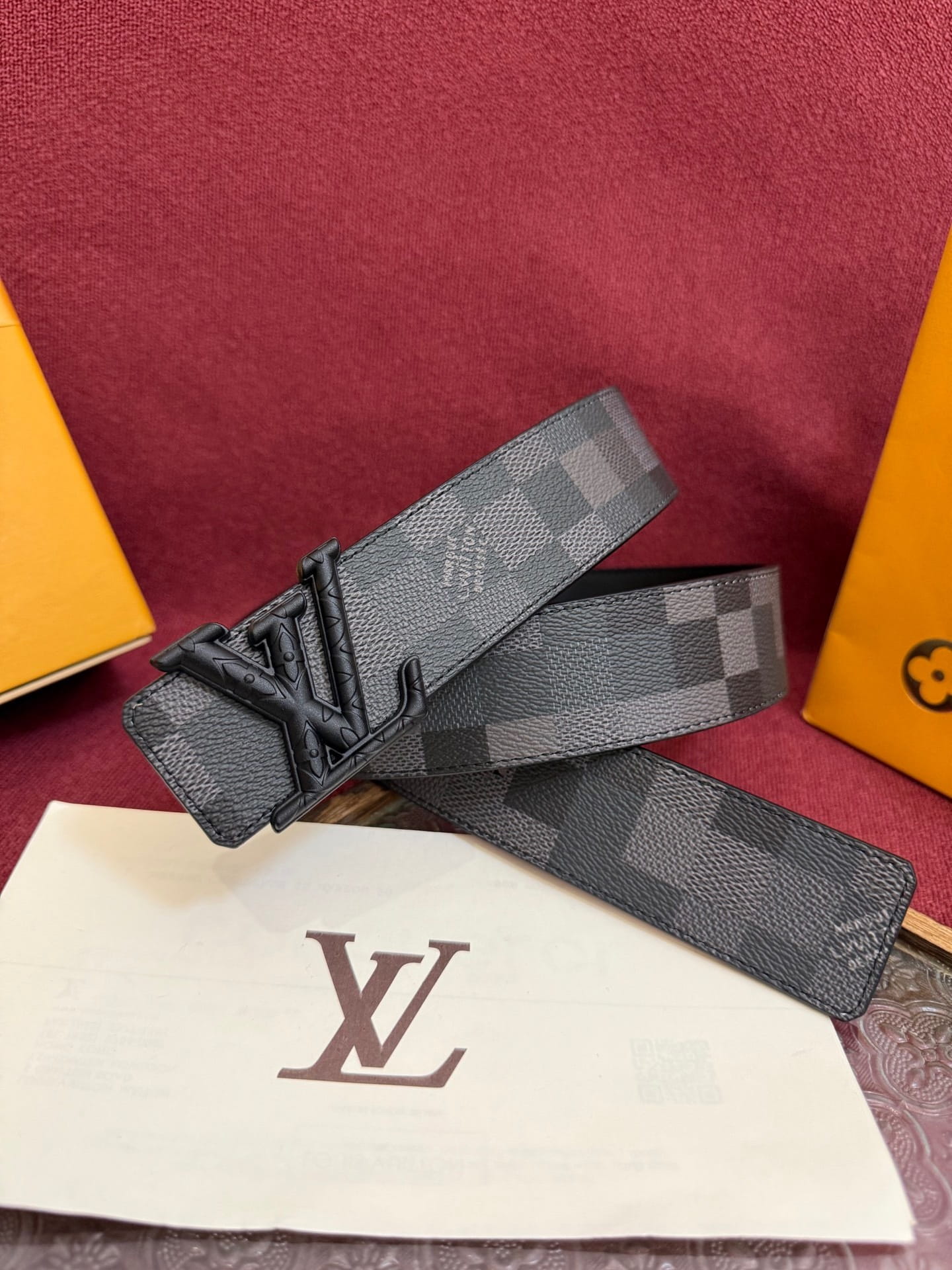 Louis Vuitton LV Initiales Damier Graphite 40mm Reversible Belt - Engraved Matte Black Buckle