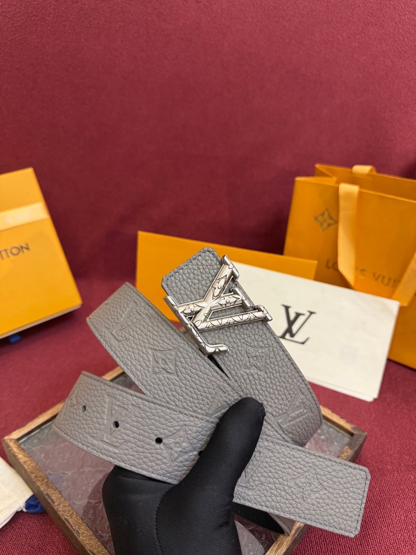 Louis Vuitton LV Initiales Monogram 40mm Grey Reversible Belt - Silver Buckle