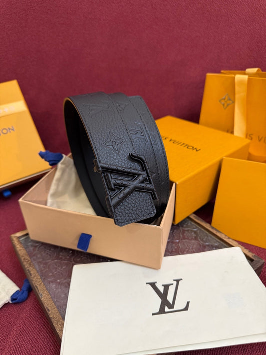 Louis Vuitton LV Initiales Monogram Black 40mm Reversible Belt Matte Black Engraved Buckle