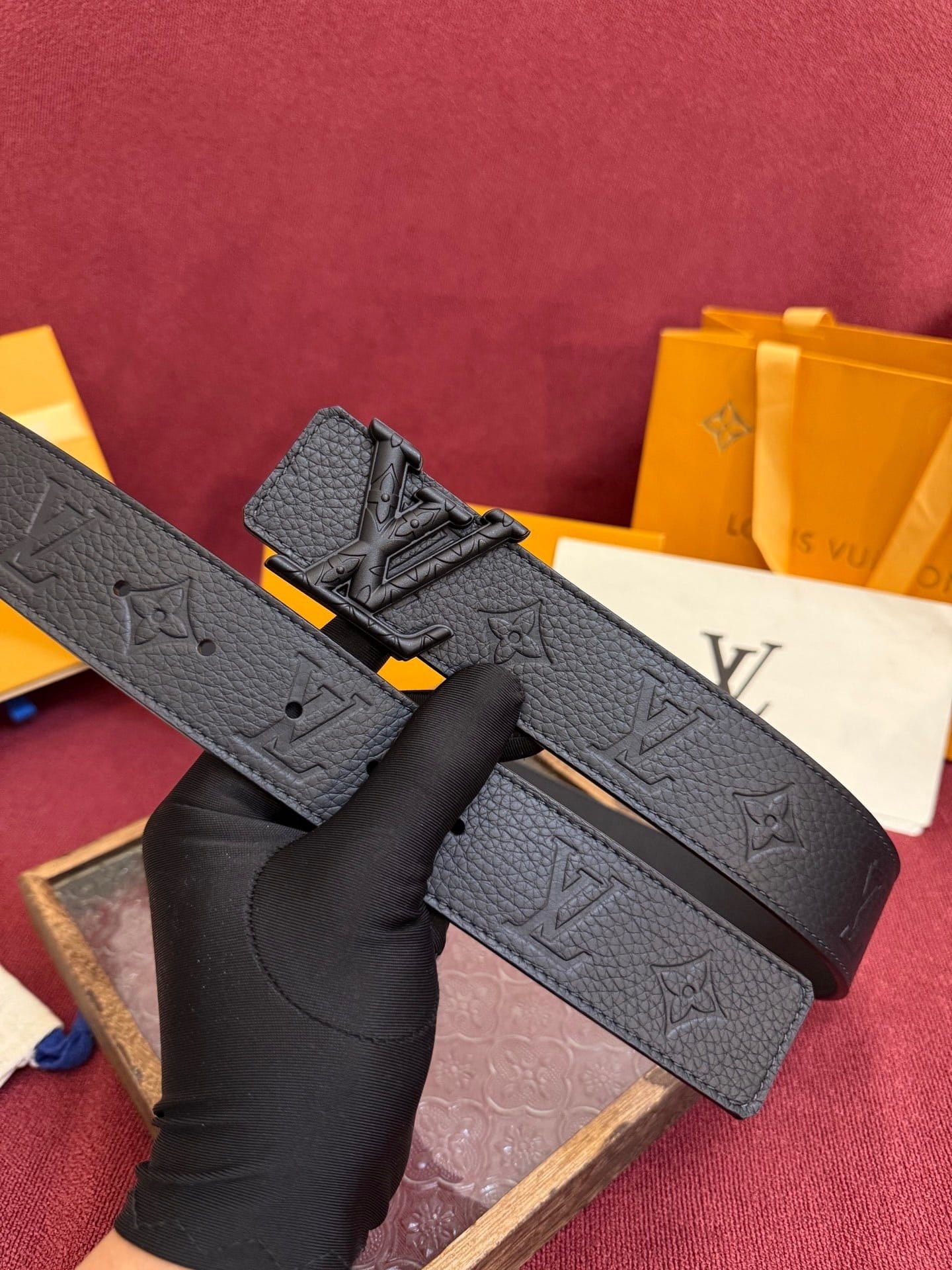 Louis Vuitton LV Initiales Monogram Black 40mm Reversible Belt Matte Black Engraved Buckle