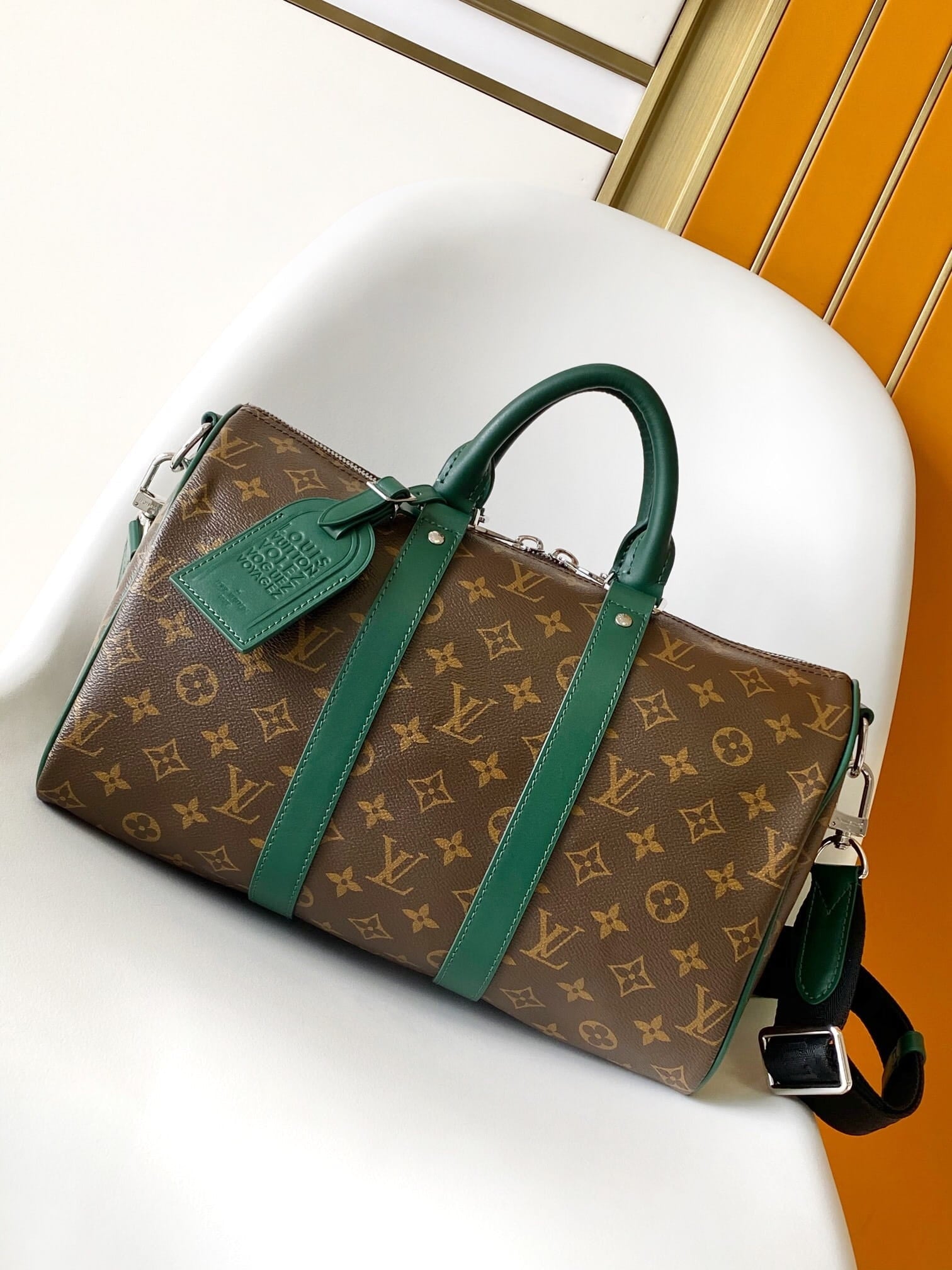 louis vuitton dark green leather men's weekender travel duffle bag Taiga Kendall Luggage Labellov Louis Vuitton Dark Green Leather