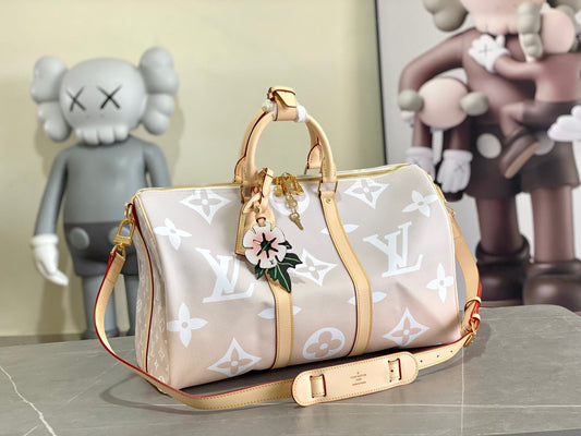 Louis Vuitton LV Keepall Bandoulière 45 Monogram Gradient By The Pool