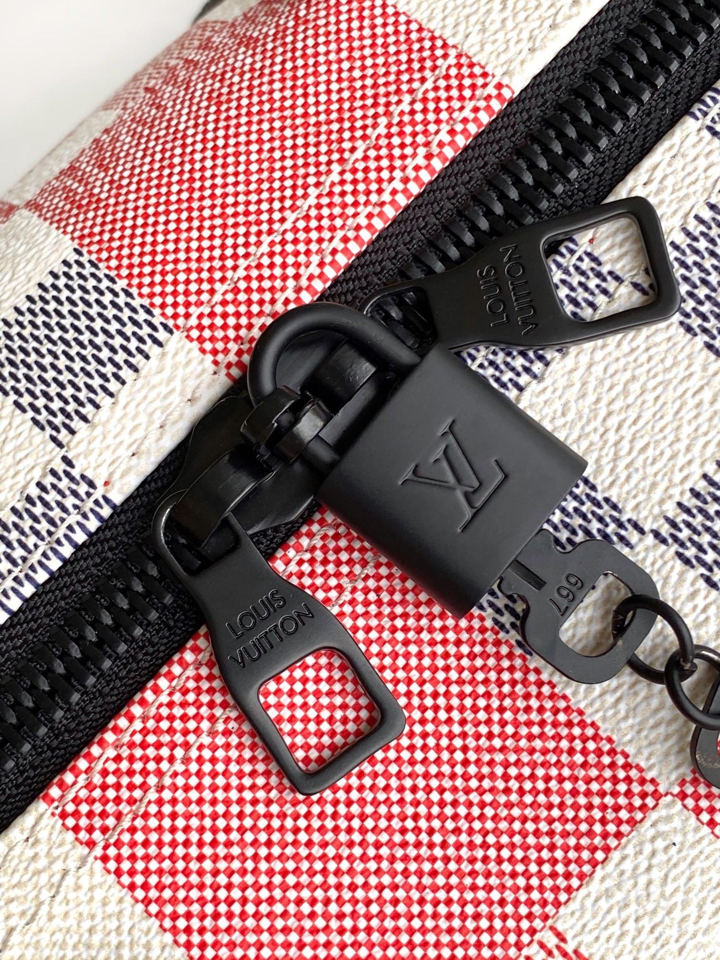 Louis Vuitton LV Keepall Bandoulière 50 Travel Duffle Bag - America's Cup Edition