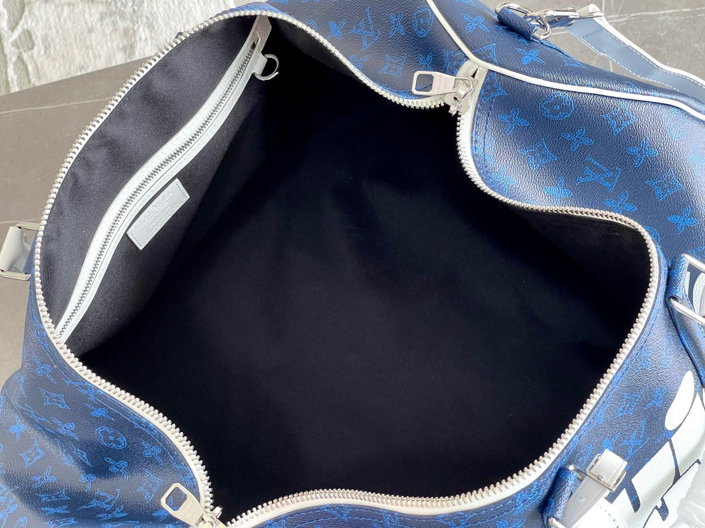 Louis Vuitton LV Keepall Bandoulière 55 Blue Monogram Bleached Canvas