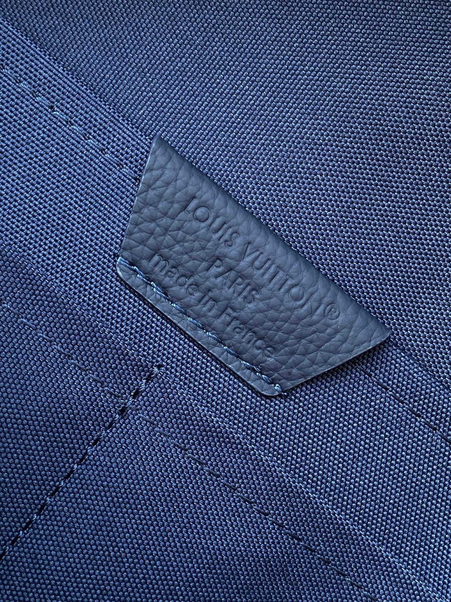 Louis Vuitton LV Men's Navy Discovery Work Backpack PM