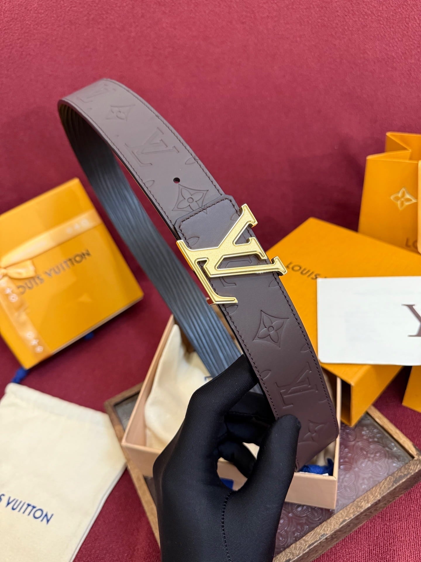 Louis Vuitton LV Mocha Brown Monogram Taurillon 40mm Reversible Belt - Gold LV Buckle