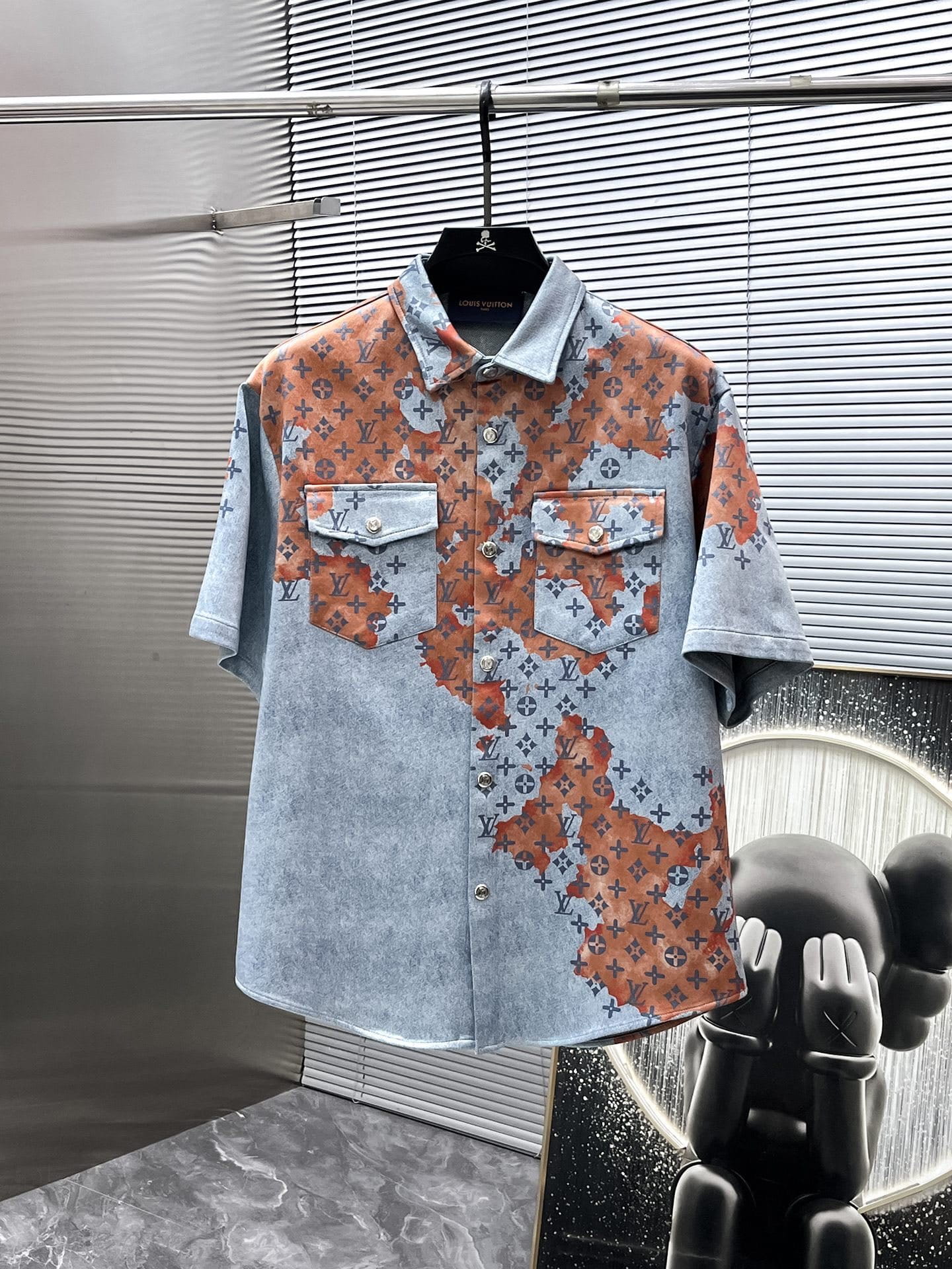 Louis Vuitton LV Monogram Bleach Denim Set - Blue & Orange Short-Sleev Hollo Shoe Louis Vuitton LV Monogram Bleach Denim Set - Blue & Orange Short-Sleev Hollo Shoe