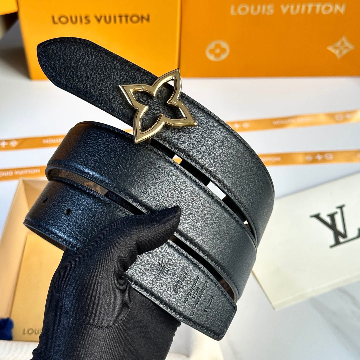 Louis Vuitton LV Women's Monogram Canvas 30mm Reversible Belt - Gold Flowergram Buckle