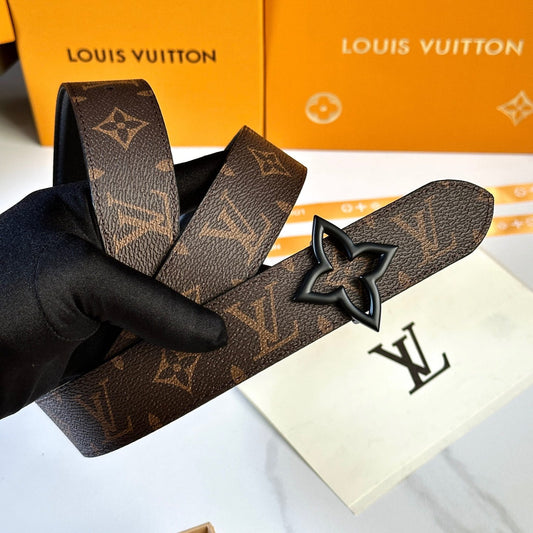Louis Vuitton LV Women's Monogram Canvas 30mm Reversible Belt - Matte Black Flowergram Buckle