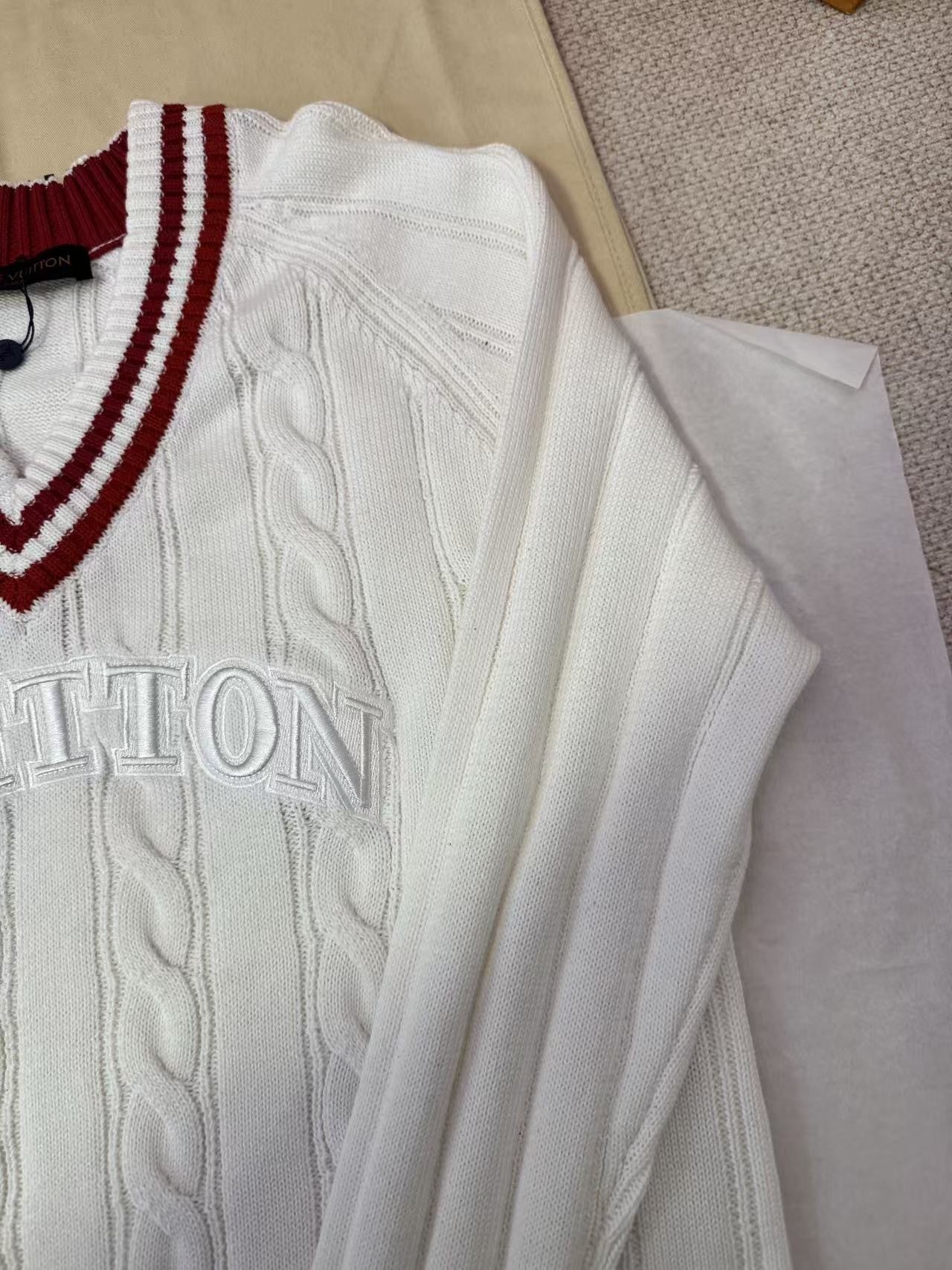 Louis Vuitton LV Preppy V-Neck Cable Pullover - White and Burgundy