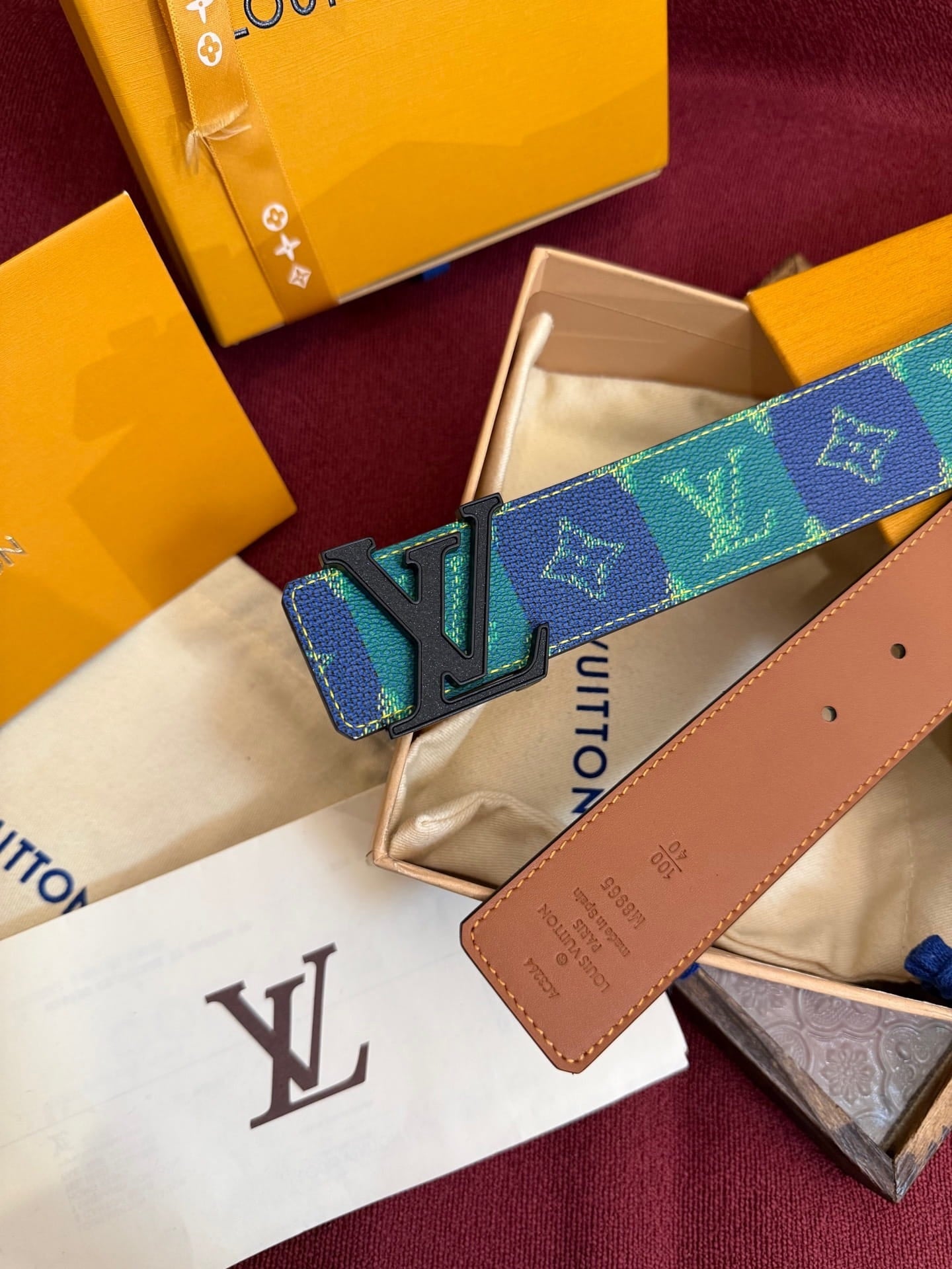 Louis Vuitton LV Pyramide Stripes 40mm Reversible Belt - Matte Black Buckle