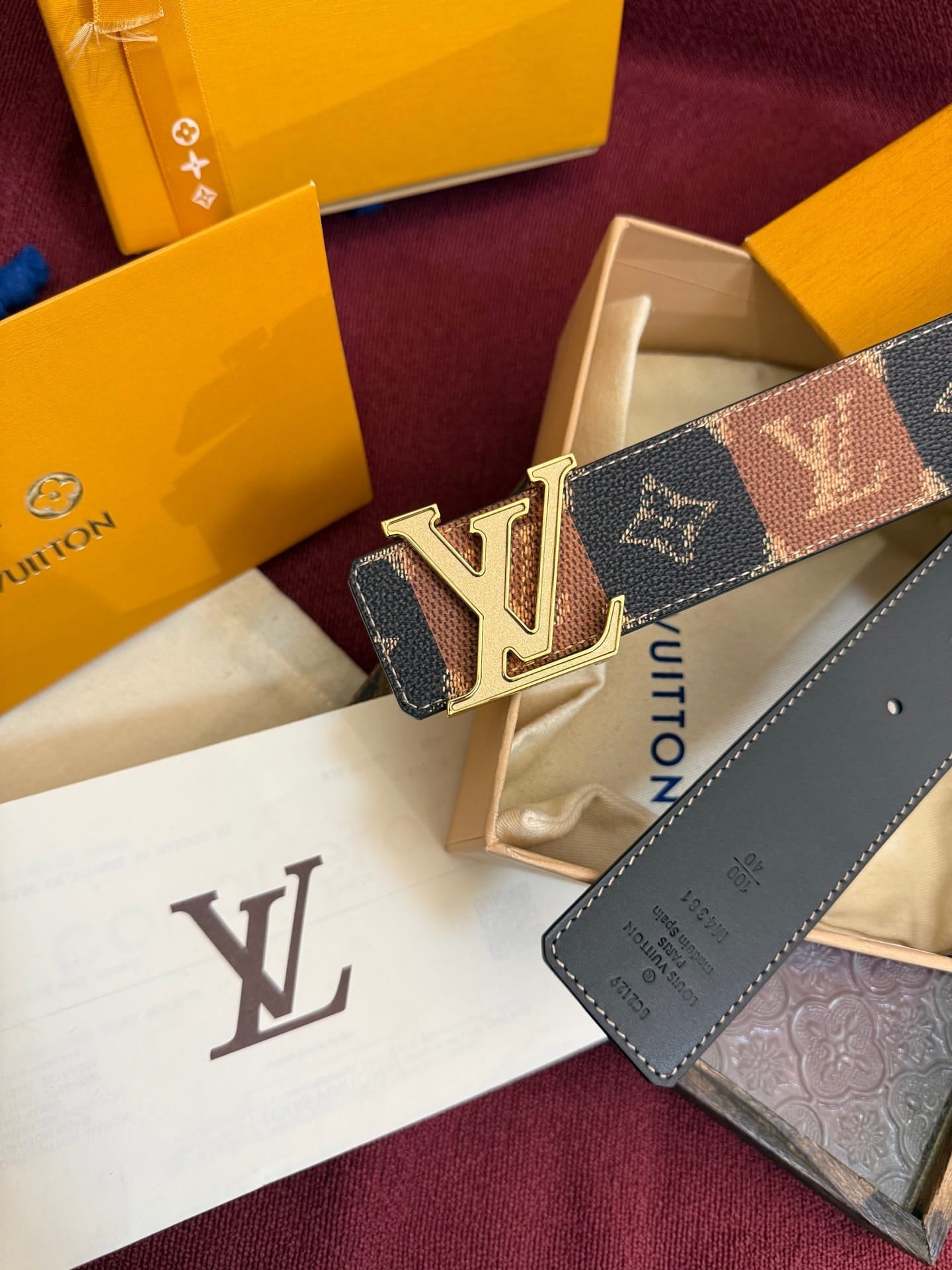 Louis Vuitton LV Pyramide Stripes 40mm Reversible Belt - Polished Gold Buckle