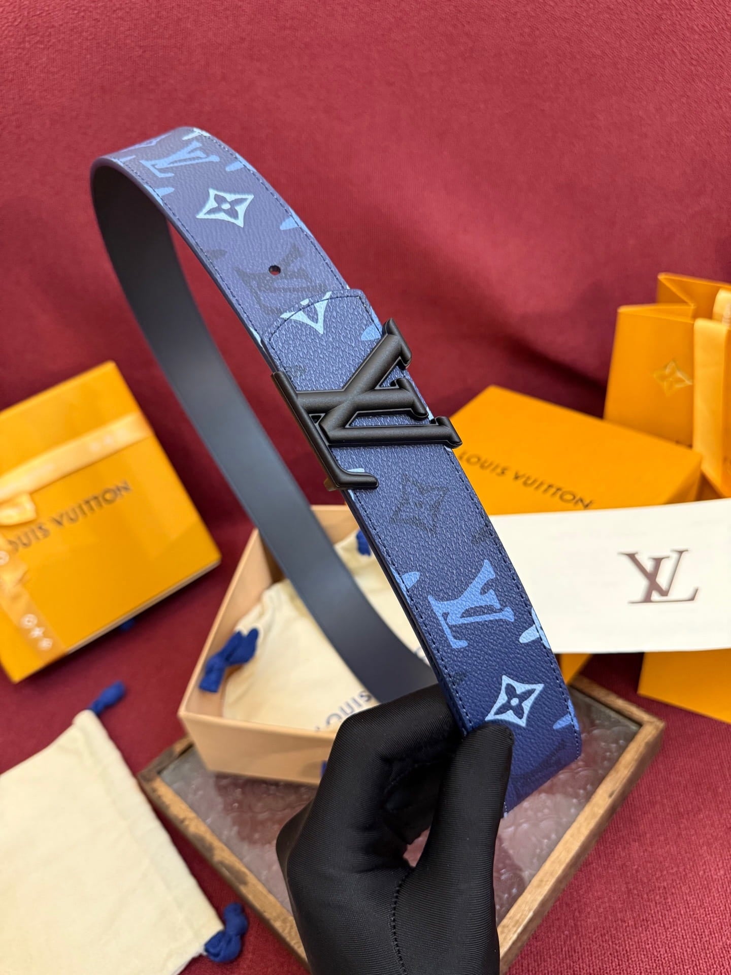 Louis Vuitton LV Royal Blue Dimension Monogram Heritage 40mm Reversible Belt - Matte Black LV Buckle