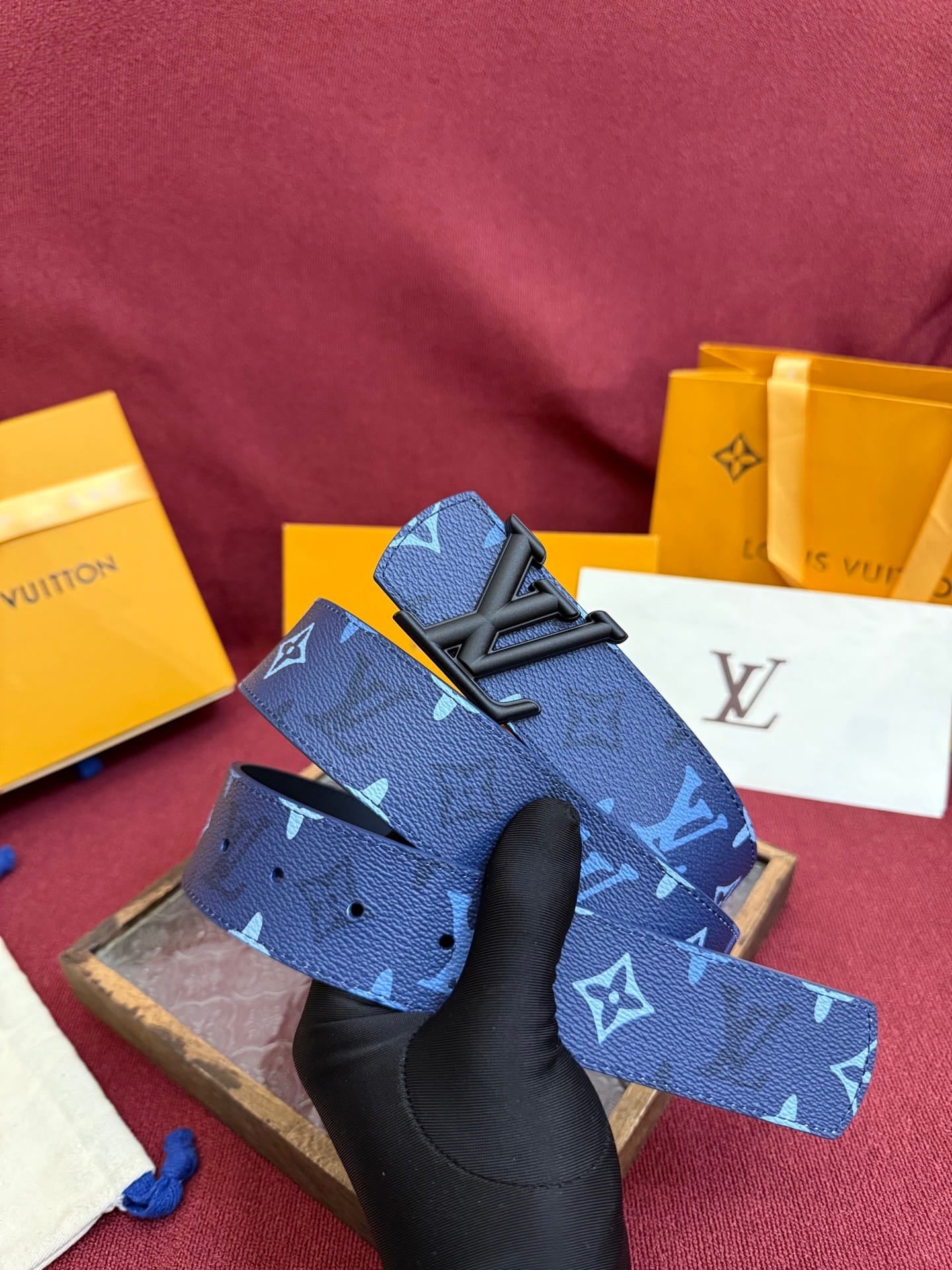 Louis Vuitton LV Royal Blue Dimension Monogram Heritage 40mm Reversible Belt - Matte Black LV Buckle
