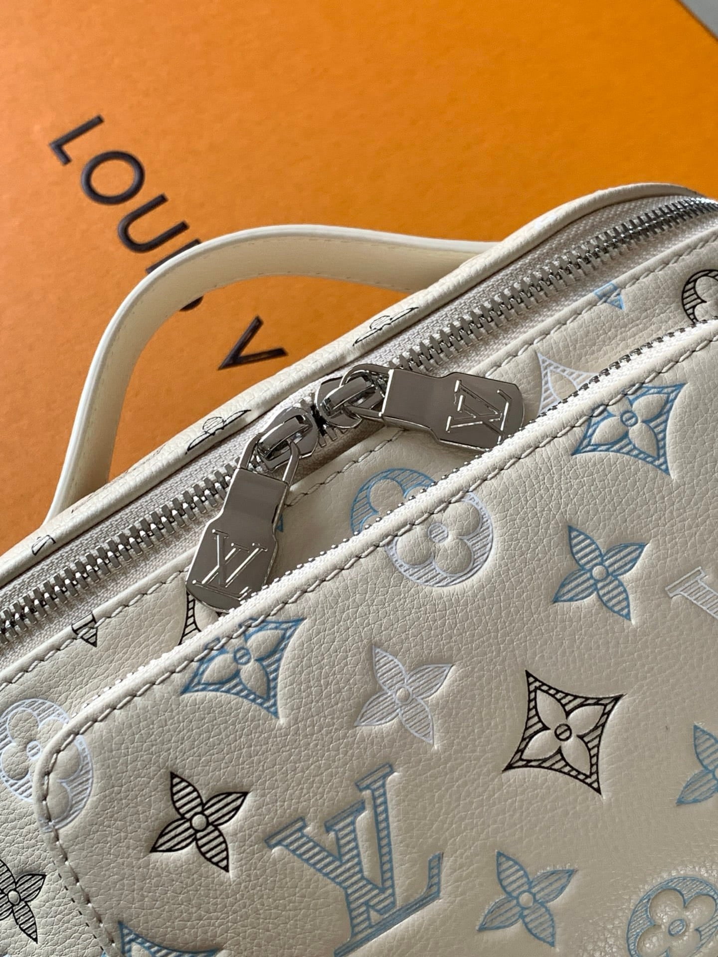 Louis Vuitton LV Rush Bumbag - White Monogram Heritage Canvas Belt