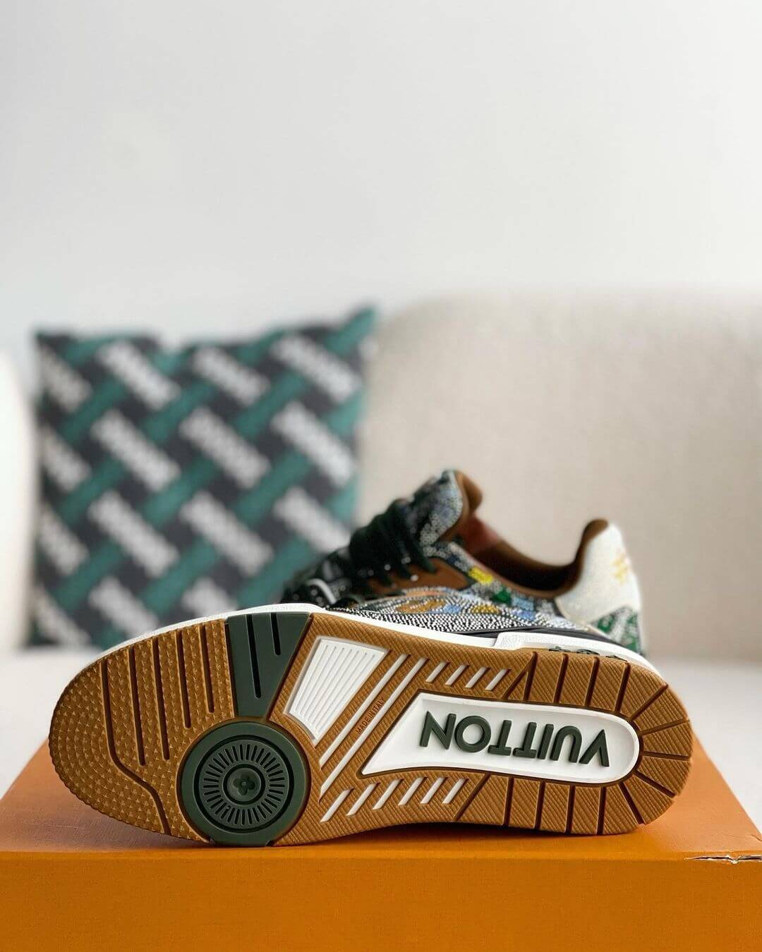 Louis Vuitton Custom Trainer Turnschuhe