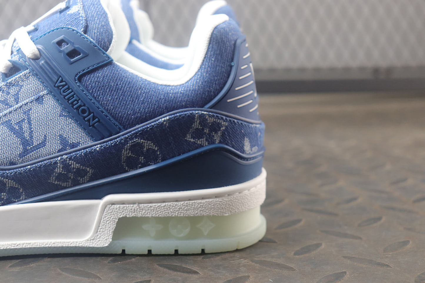 Louis Vuitton LV Trainer Denim Blau