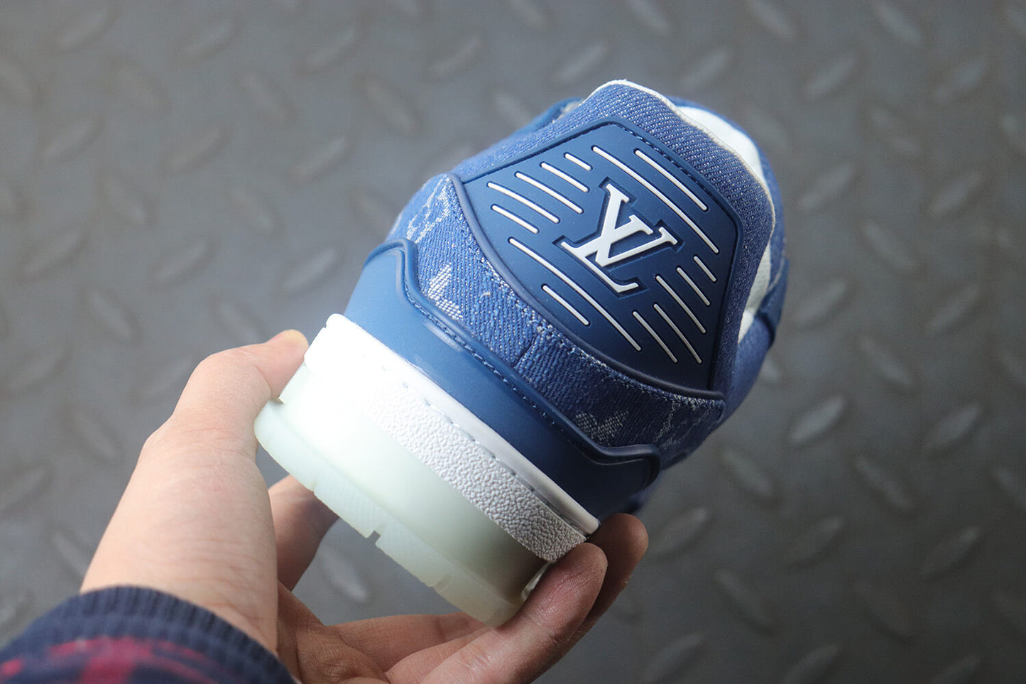 Louis Vuitton LV Trainer Denim Blau