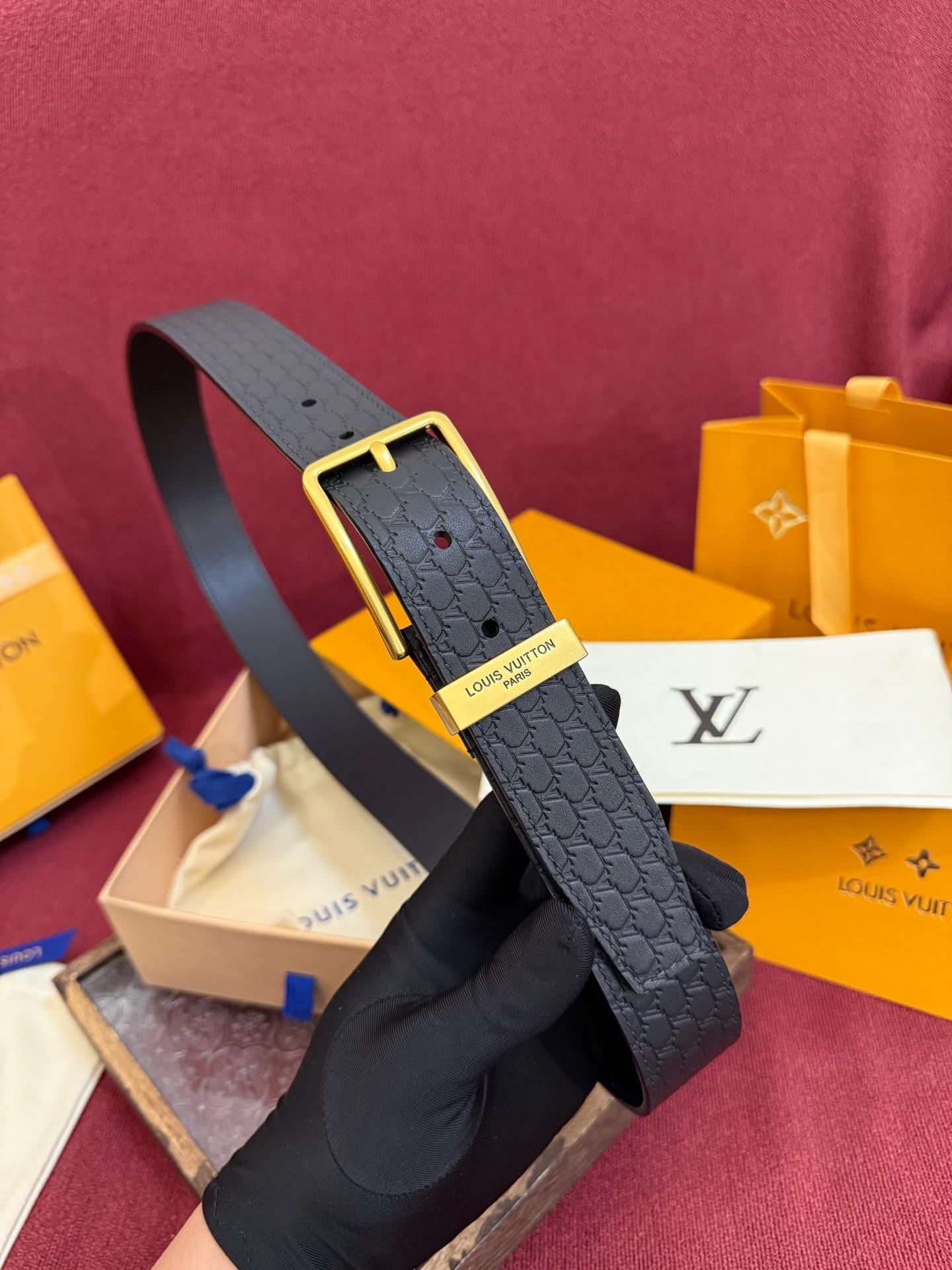 Louis Vuitton LV Black Pont Neuf 35mm Belt - Gold Buckle