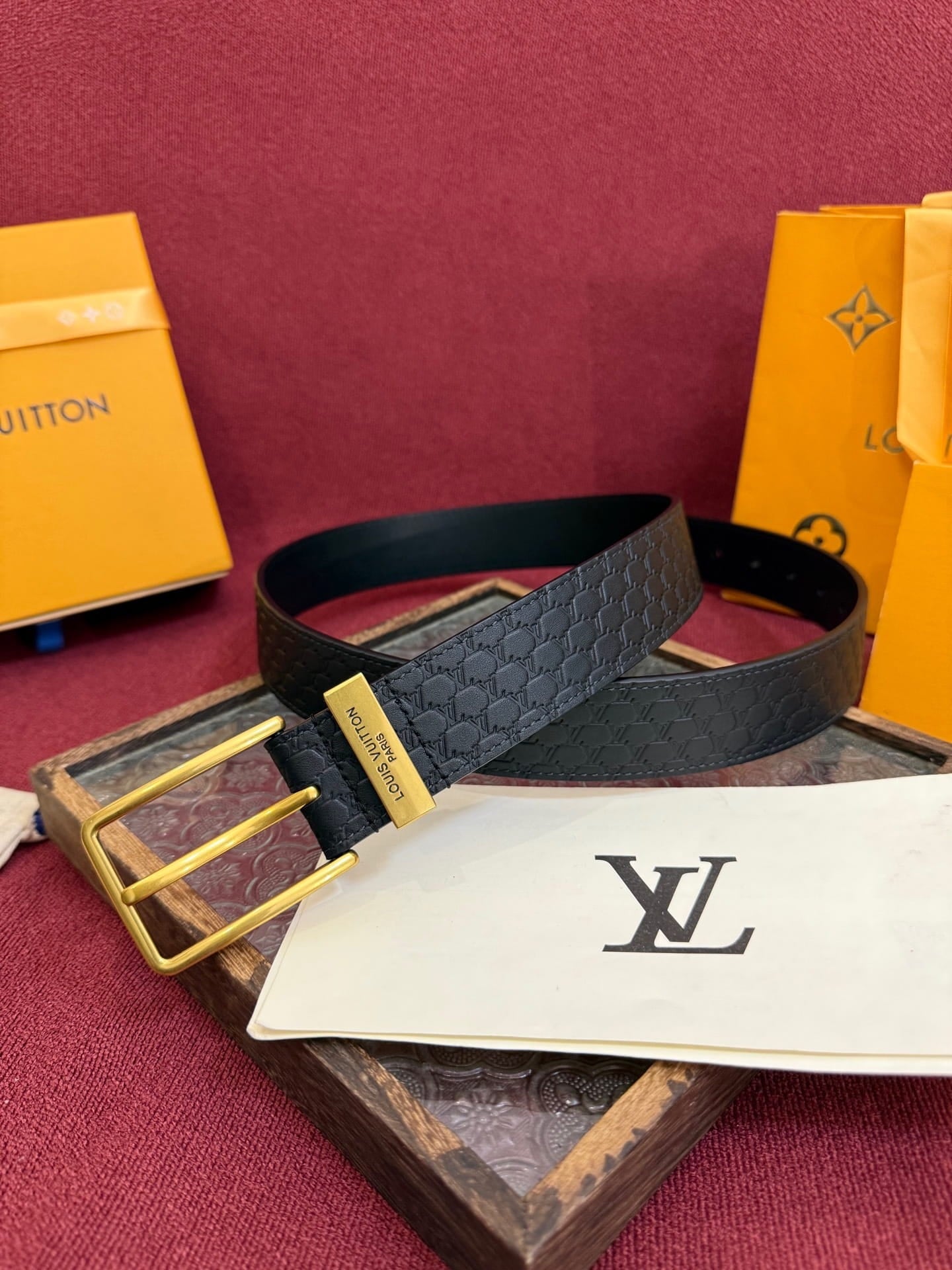 Louis Vuitton LV Black Pont Neuf 35mm Belt - Gold Buckle