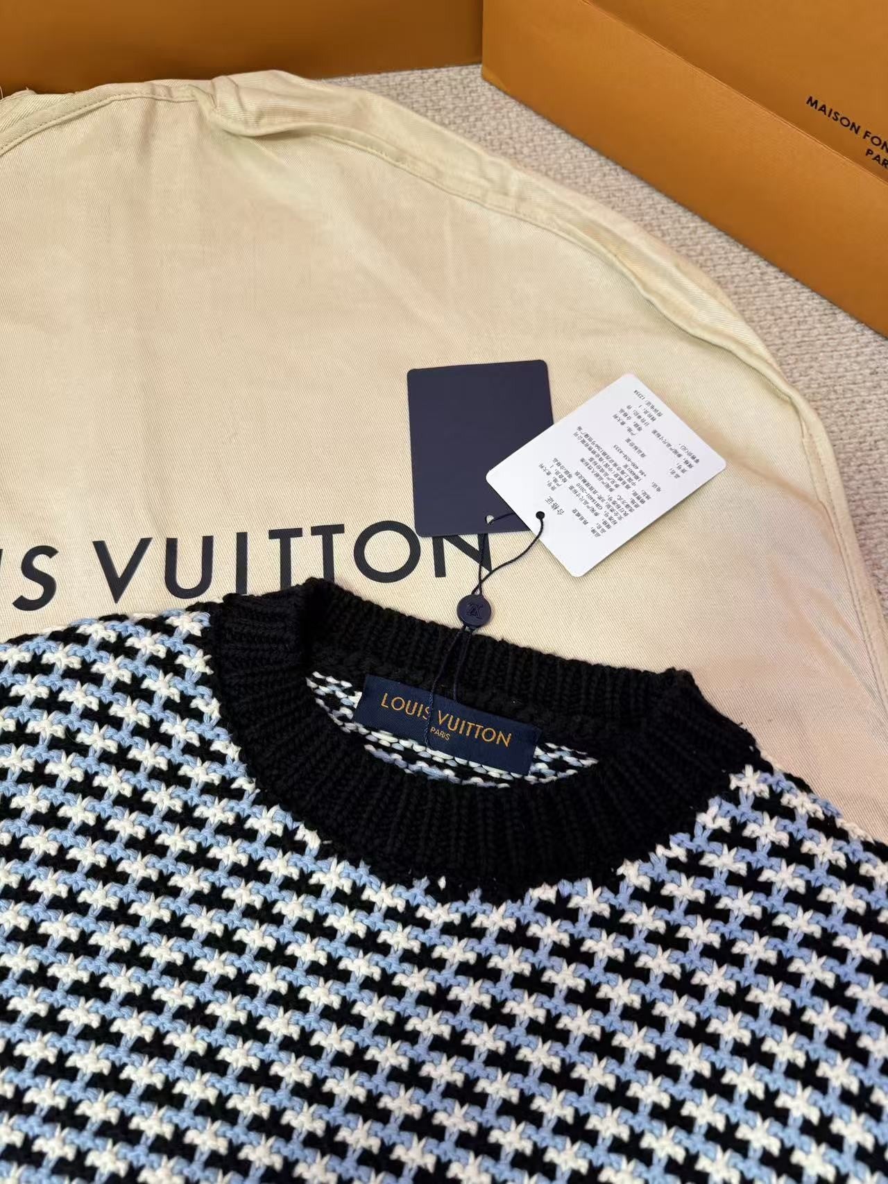 Louis Vuitton LV Black and Blue Damier Pattern Wool Long-Sleeved Pullover